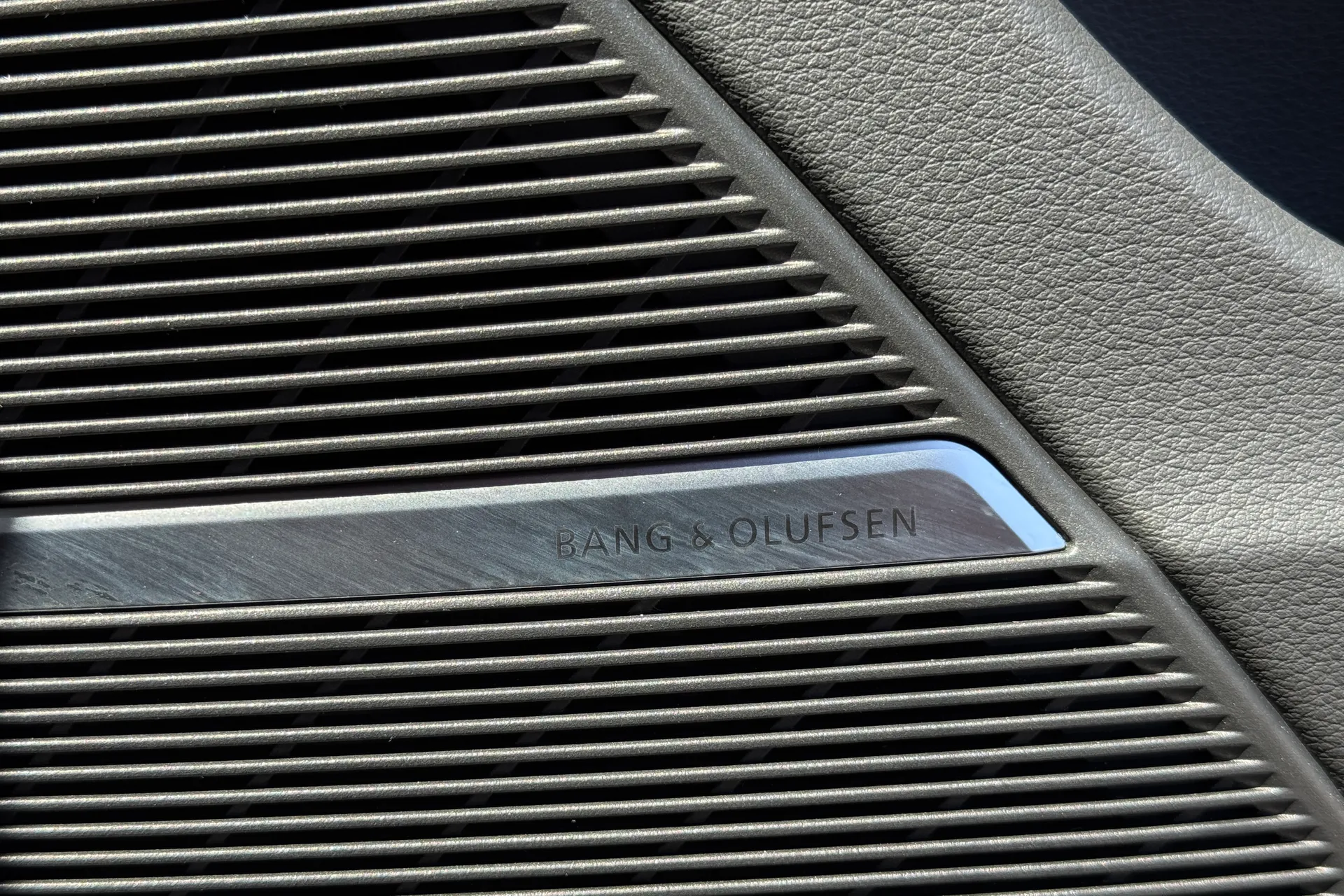 Audi Q8 thumbnail image number 6