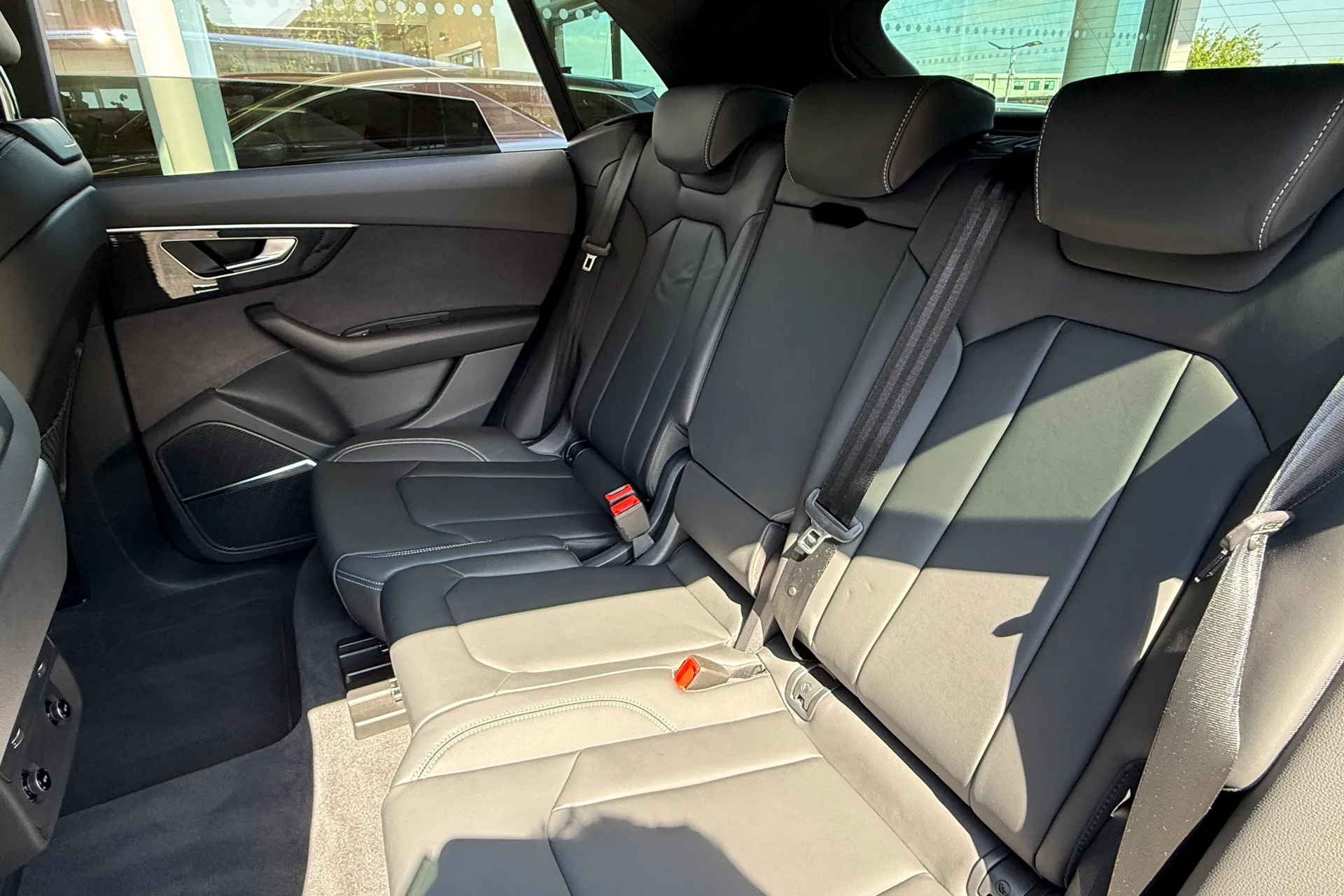 Audi Q8 thumbnail image number 56