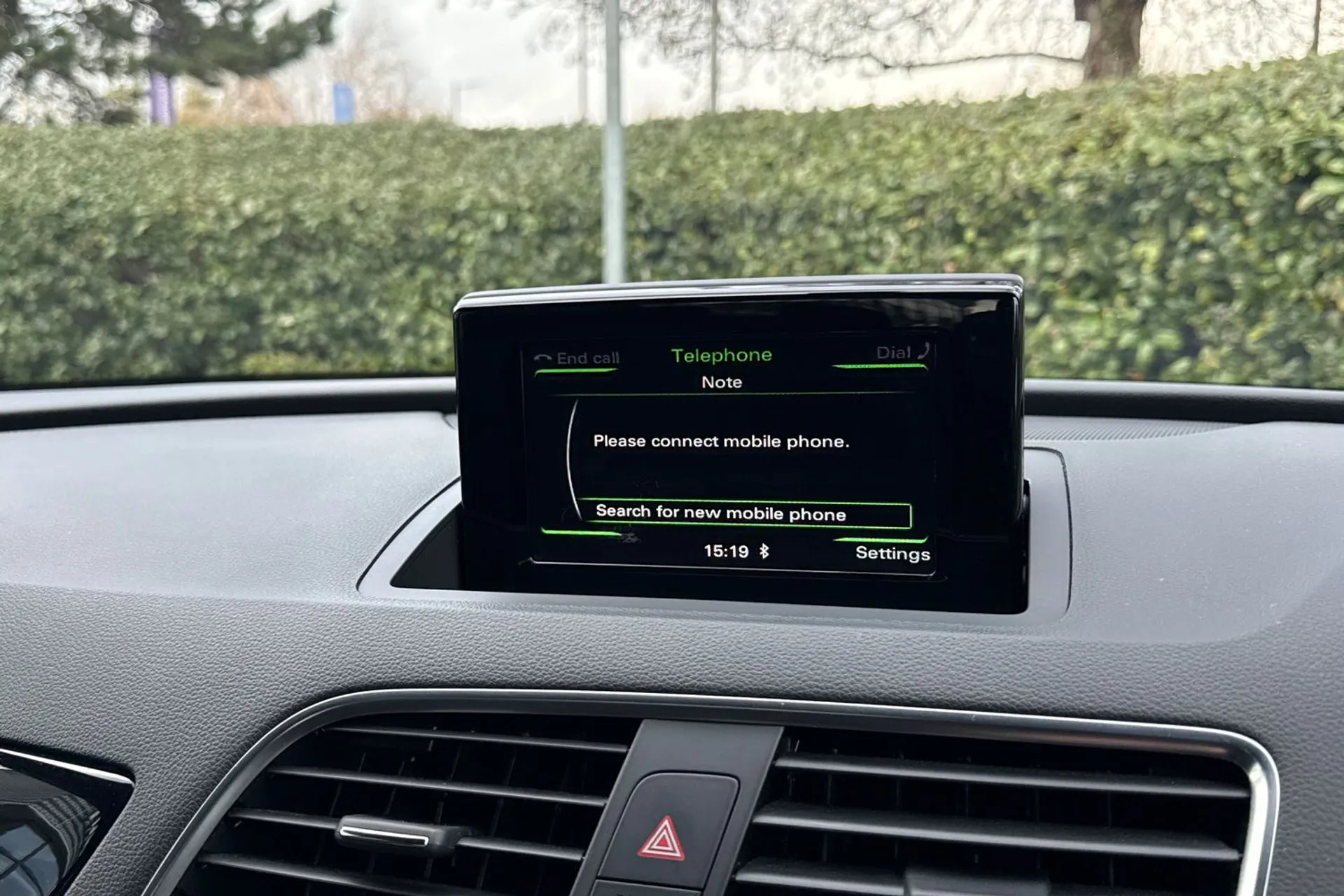 Audi Q3 thumbnail image number 20