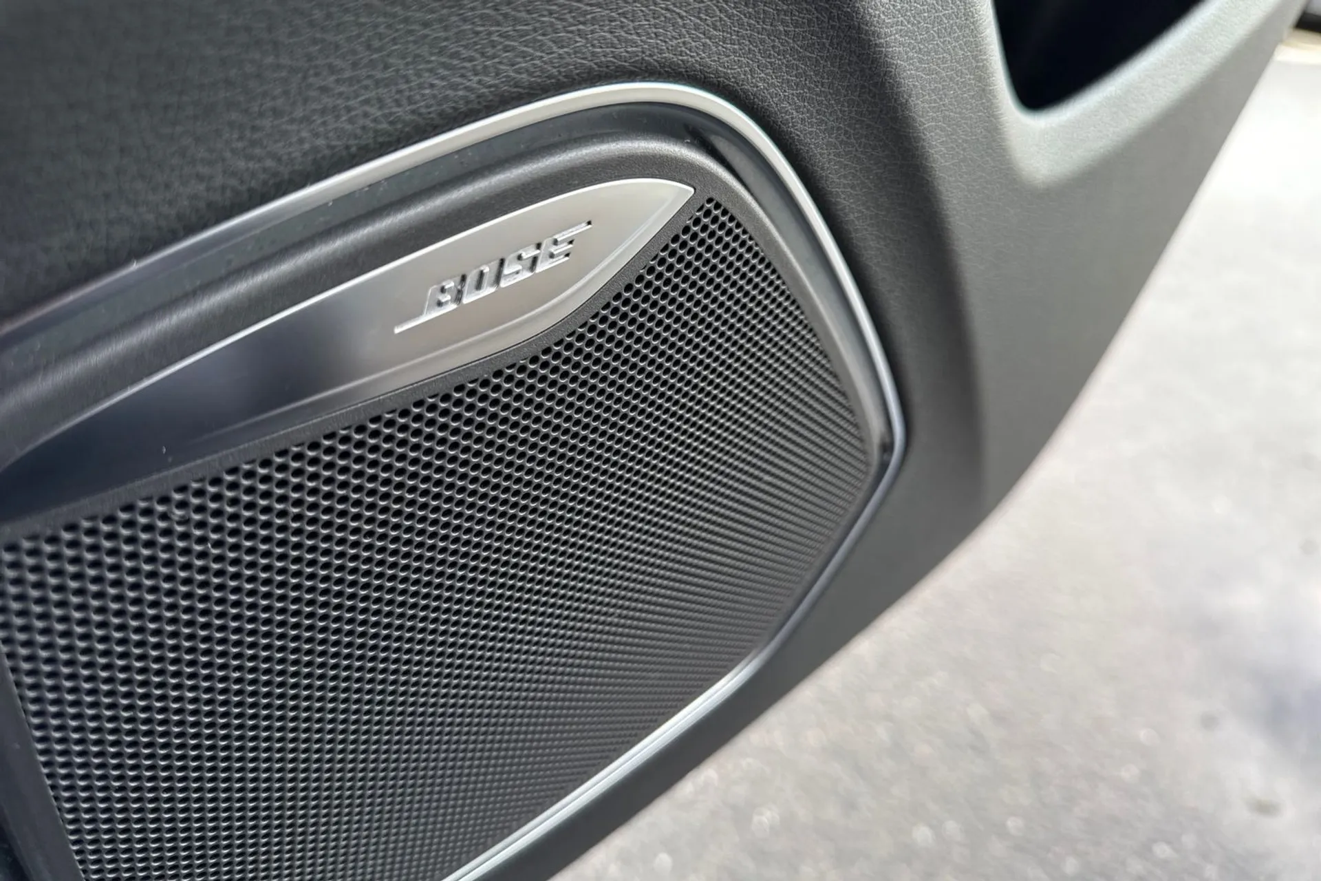 Audi Q3 thumbnail image number 10