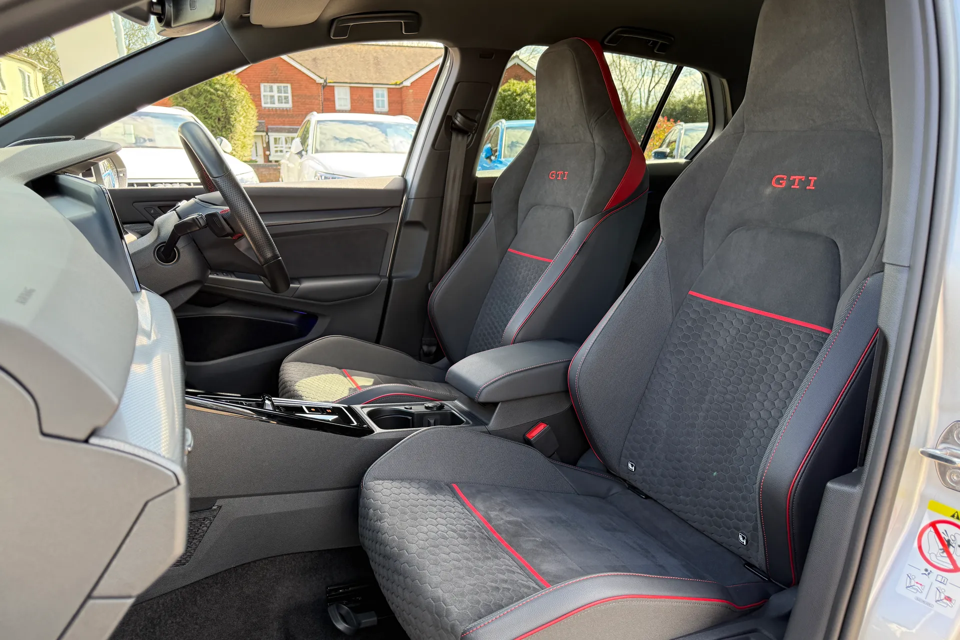 VOLKSWAGEN GOLF thumbnail image number 30