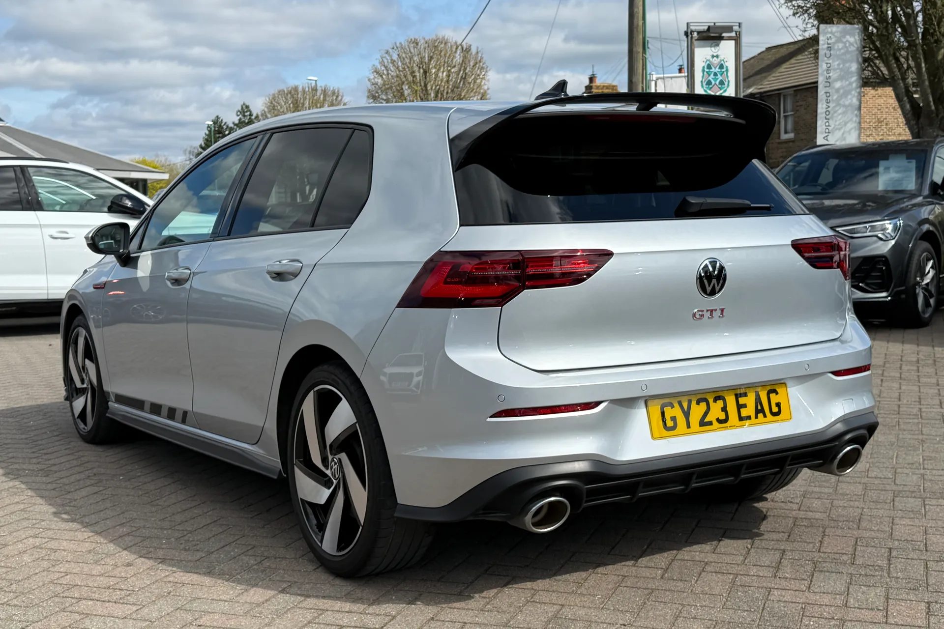 VOLKSWAGEN GOLF thumbnail image number 34