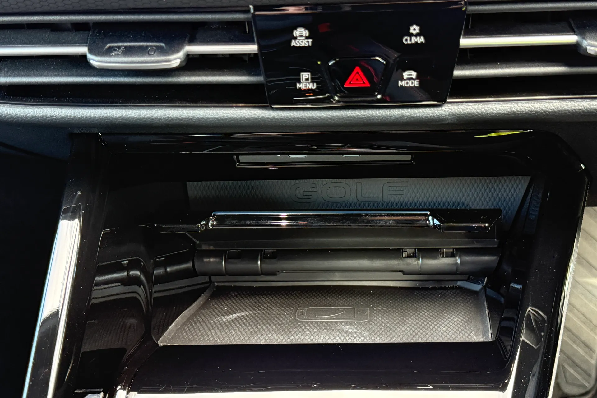 VOLKSWAGEN GOLF thumbnail image number 15