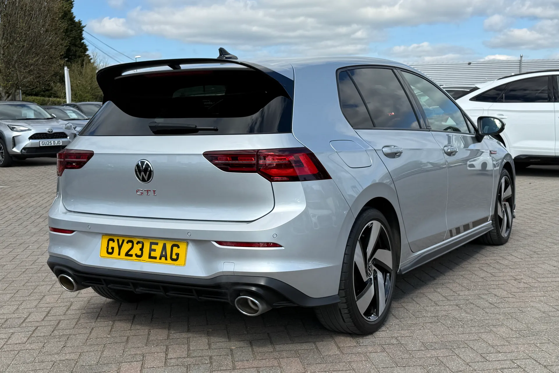 VOLKSWAGEN GOLF thumbnail image number 32