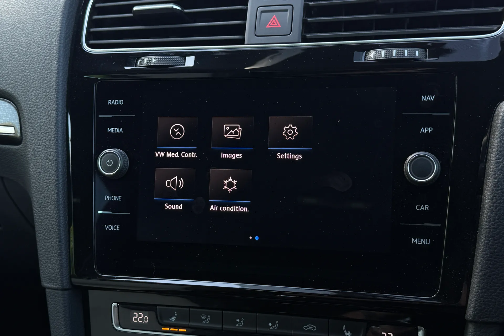 VOLKSWAGEN GOLF thumbnail image number 34