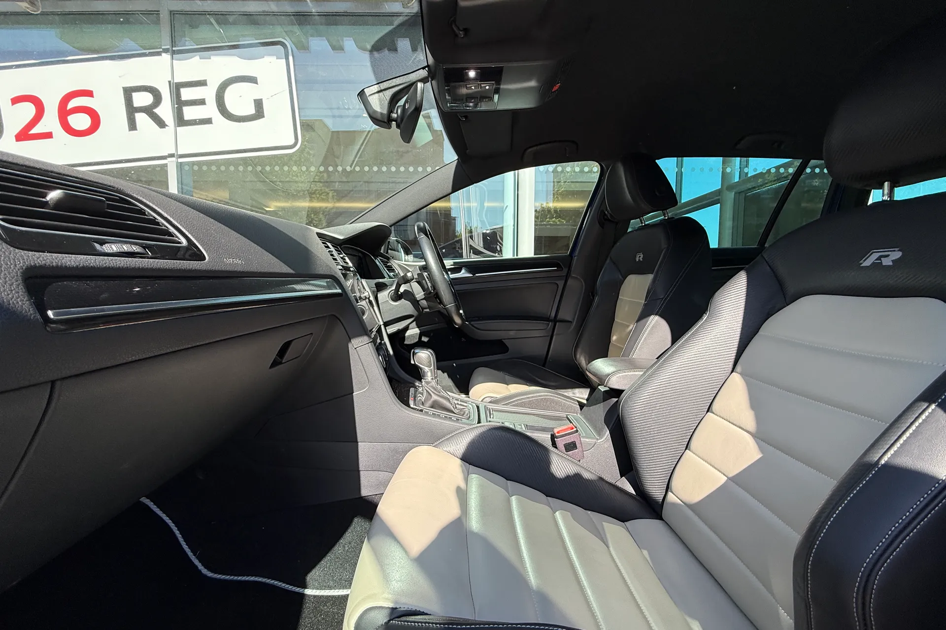 VOLKSWAGEN GOLF thumbnail image number 54