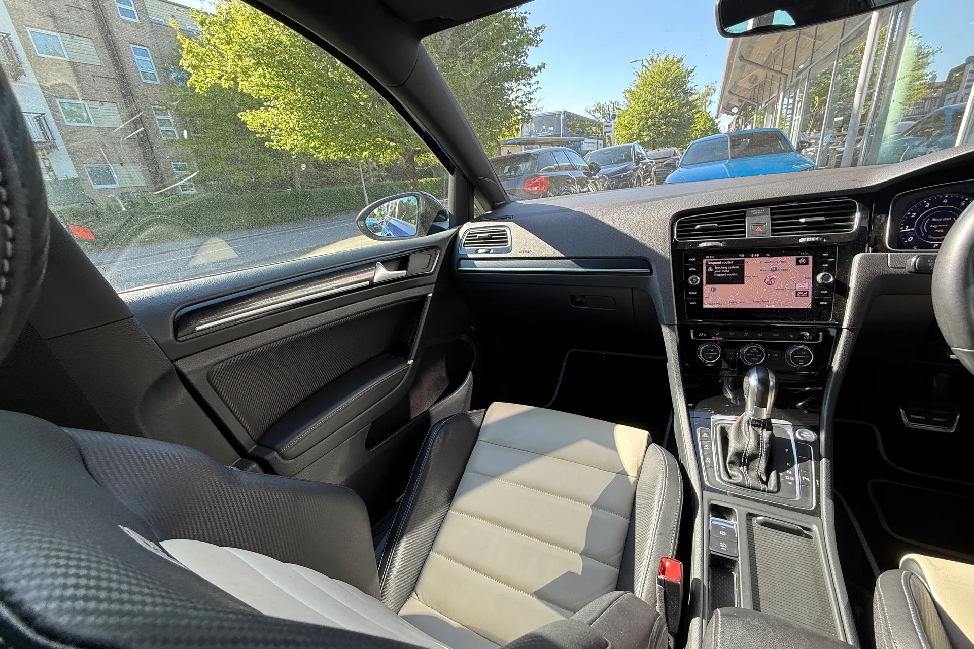 VOLKSWAGEN GOLF thumbnail image number 46