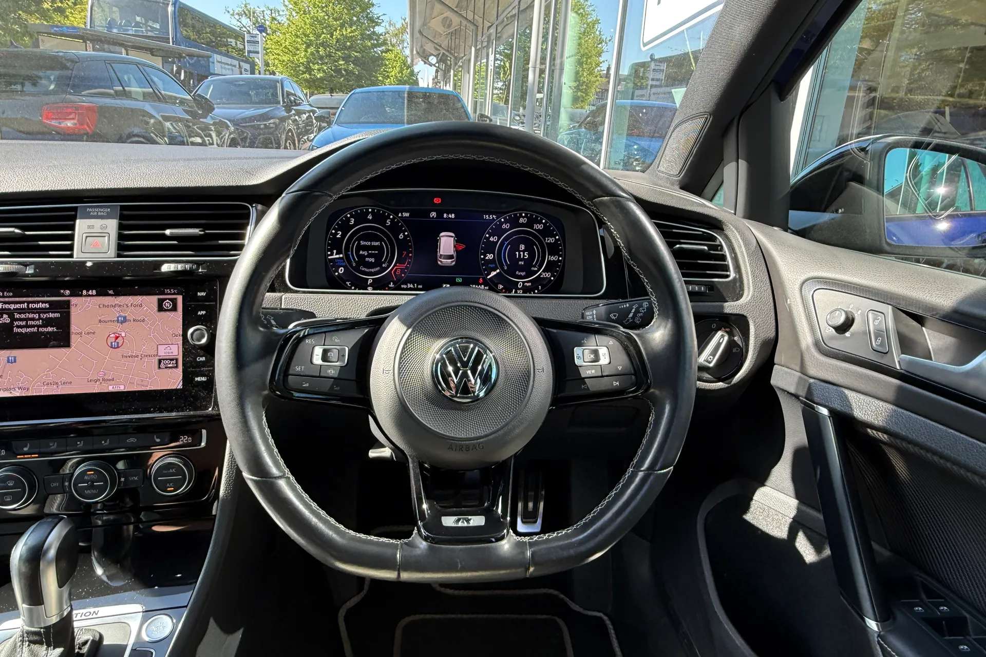 VOLKSWAGEN GOLF thumbnail image number 44