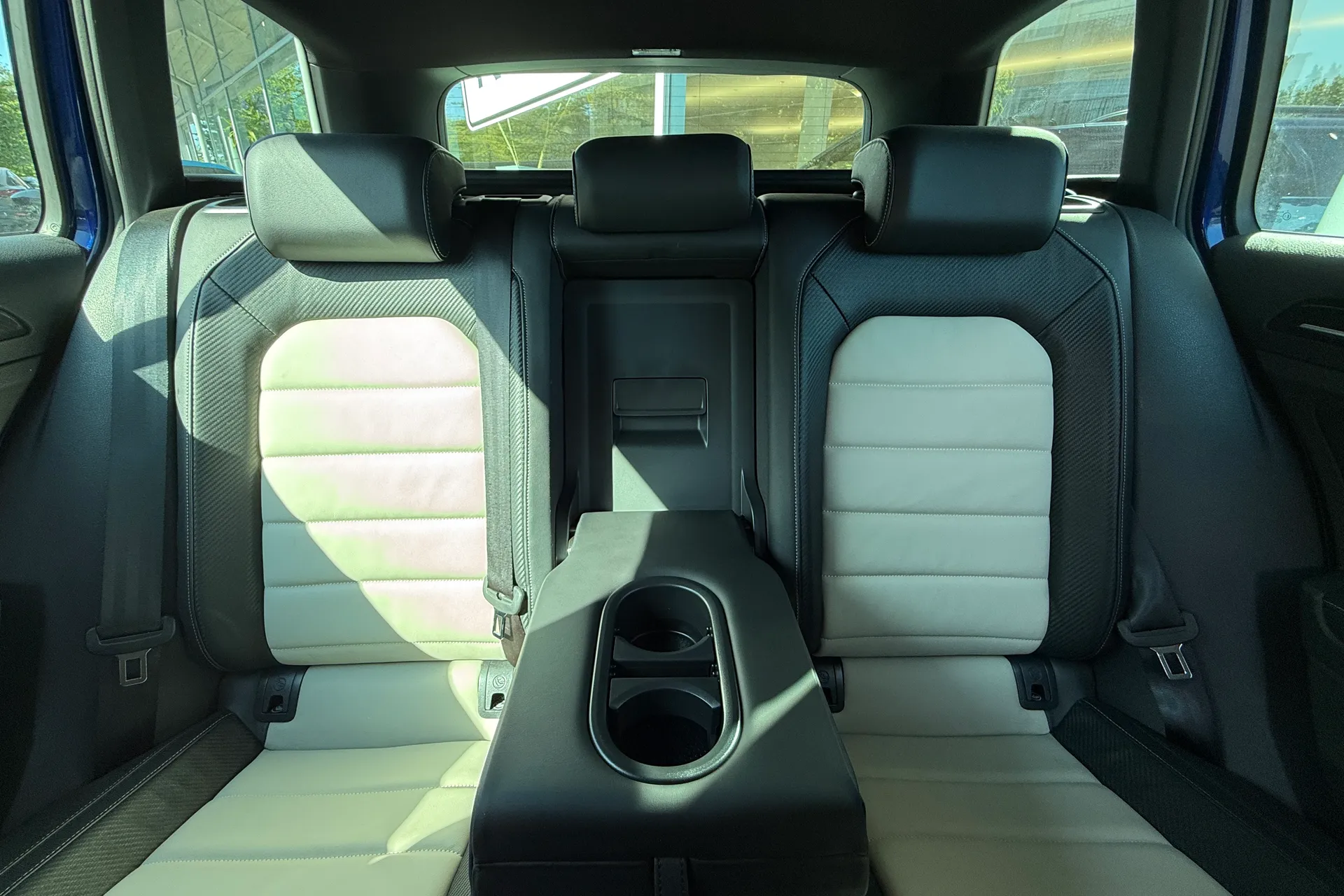 VOLKSWAGEN GOLF thumbnail image number 64