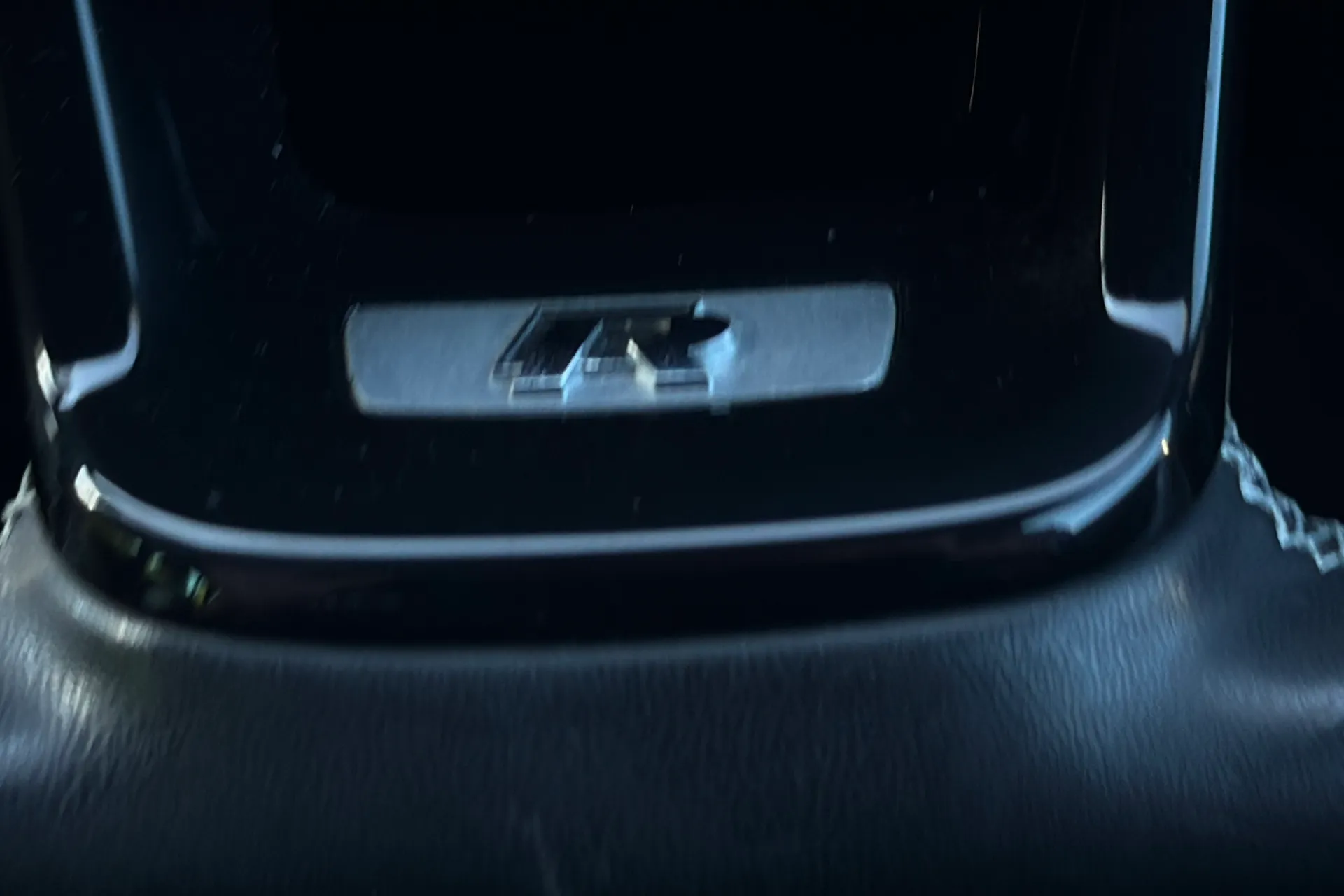 VOLKSWAGEN GOLF thumbnail image number 18