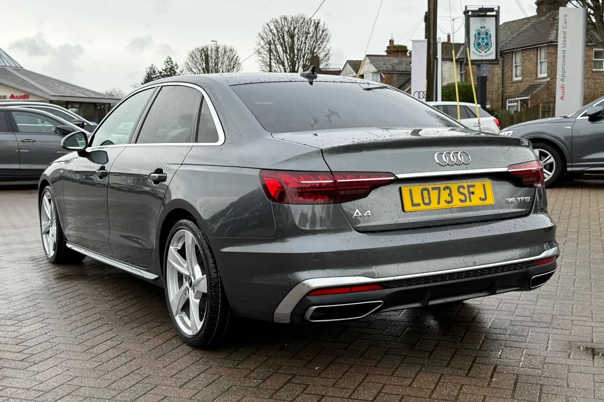 Audi A4 thumbnail image number 30