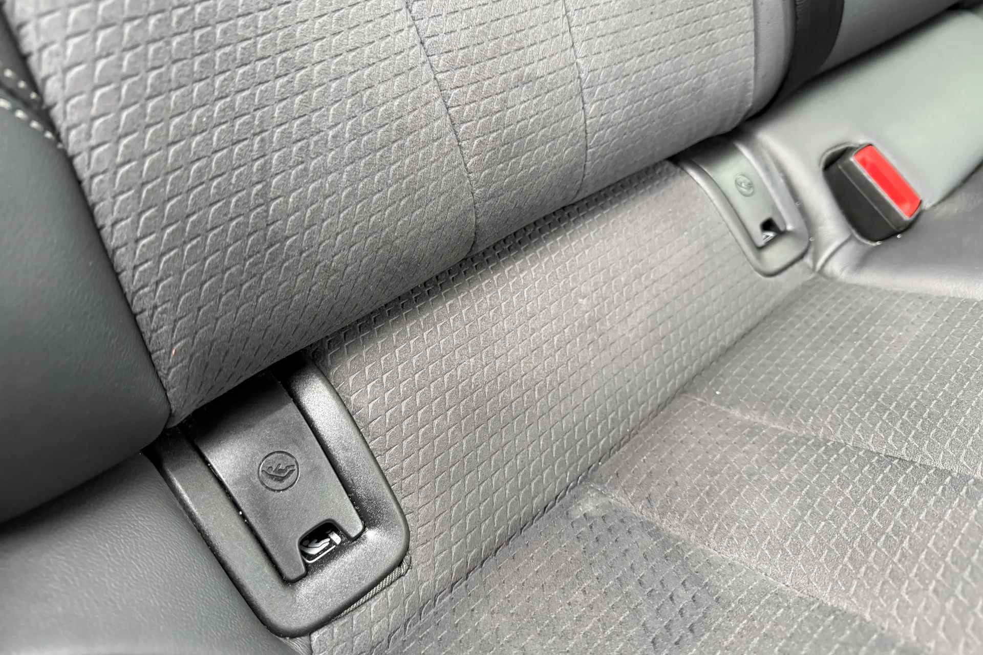 Audi A4 thumbnail image number 40