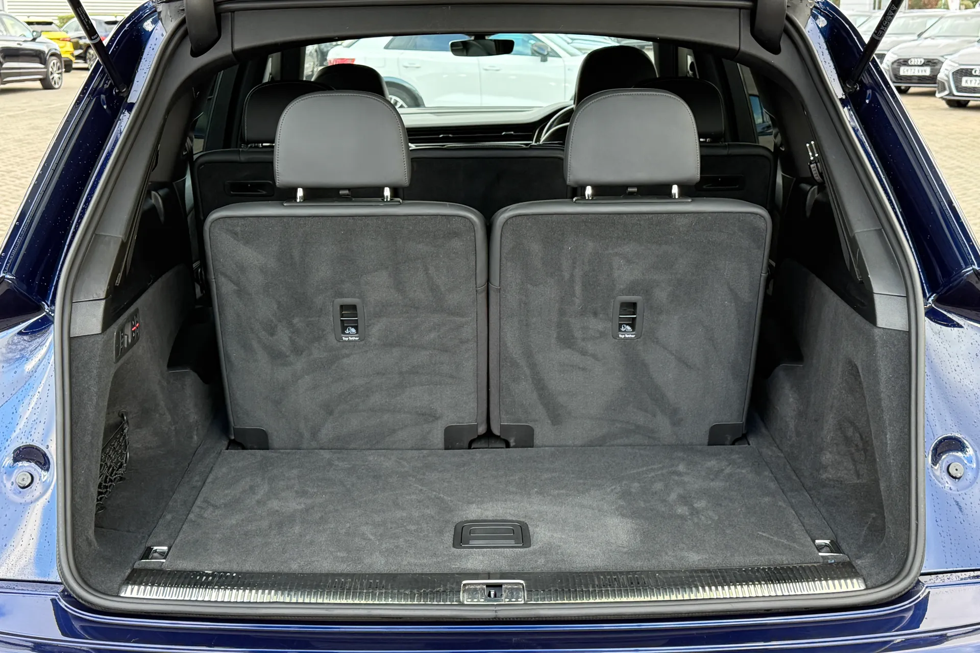 Audi Q7 thumbnail image number 40