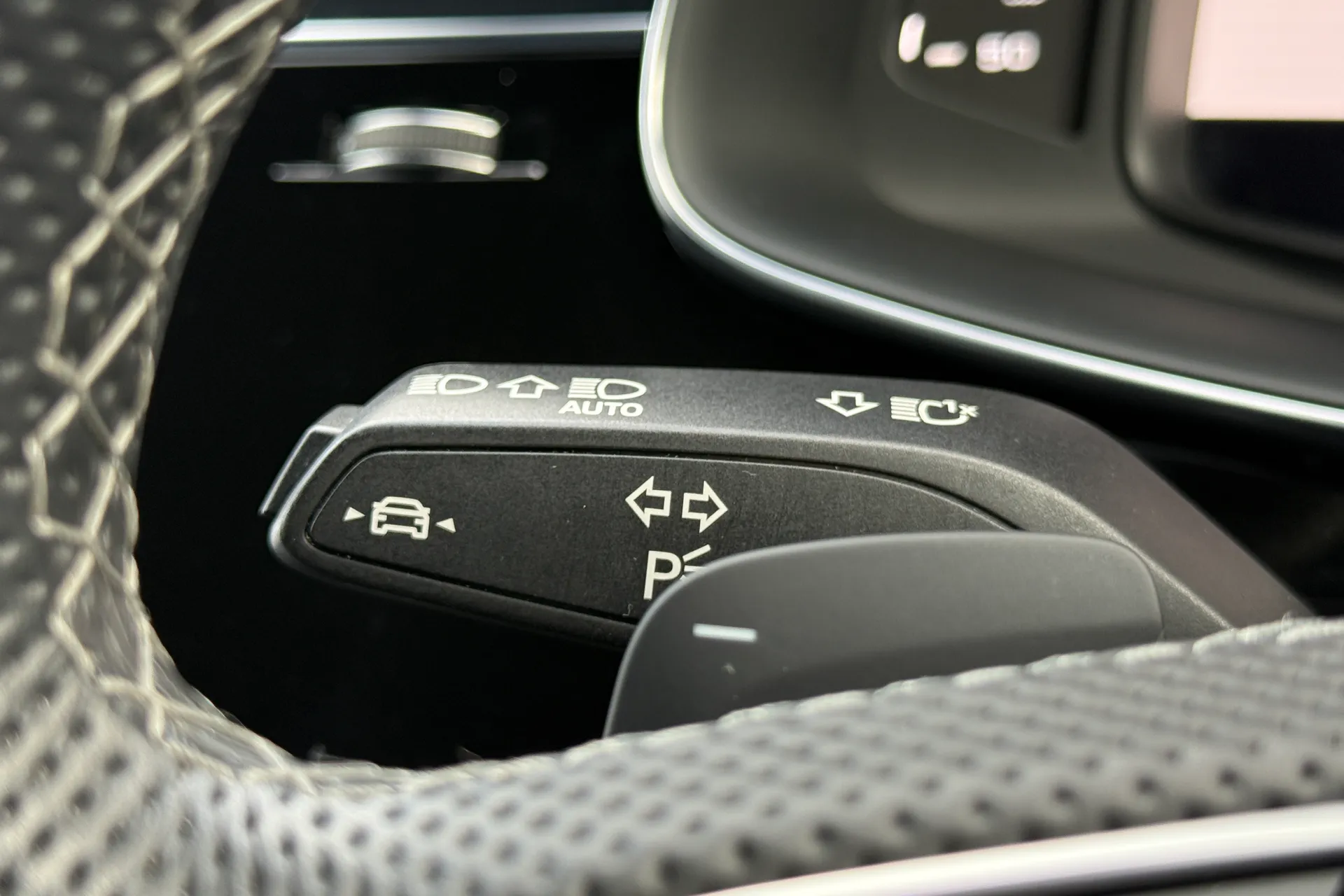 Audi Q7 thumbnail image number 22