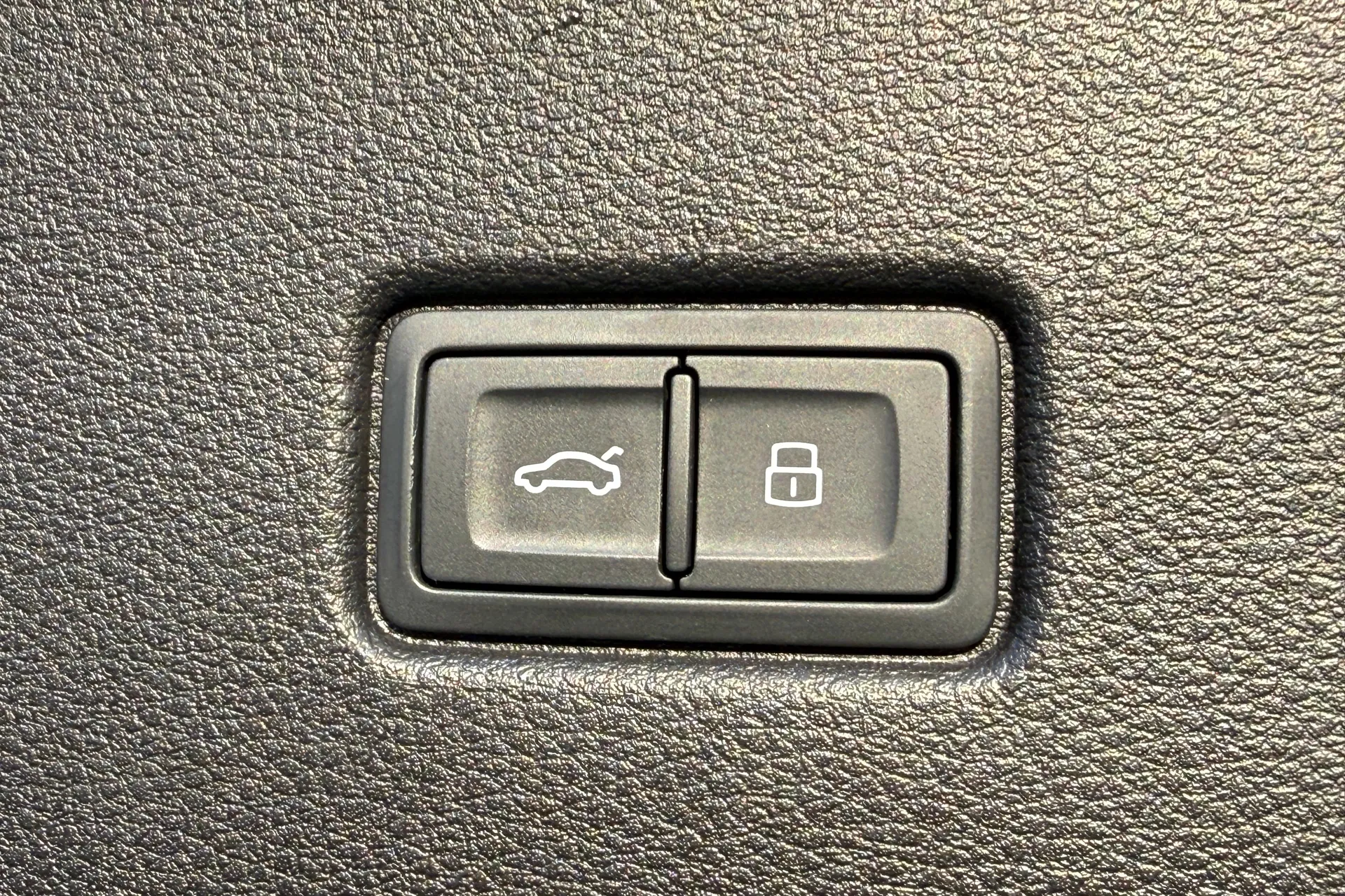 Audi Q7 thumbnail image number 41