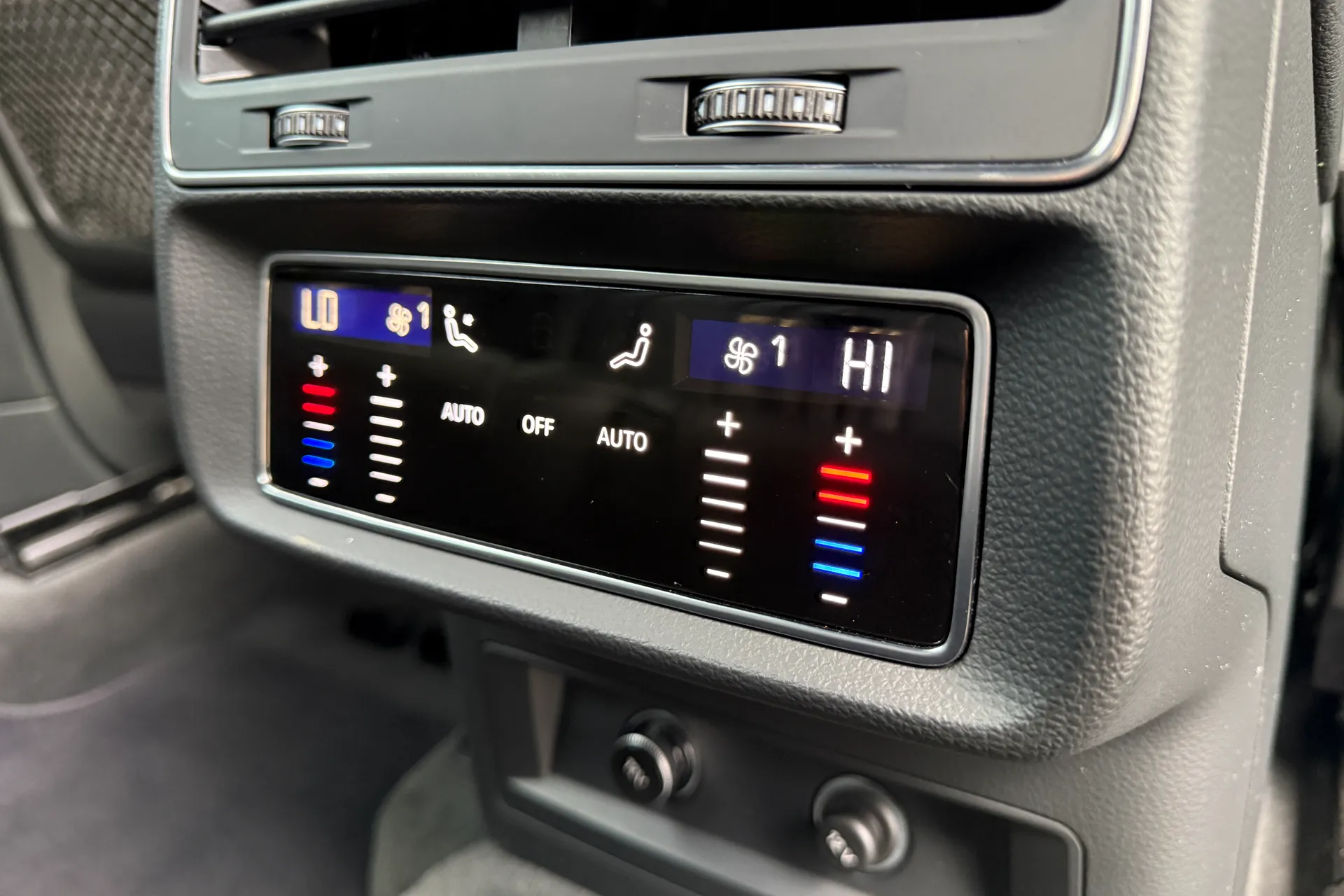 Audi Q7 thumbnail image number 53