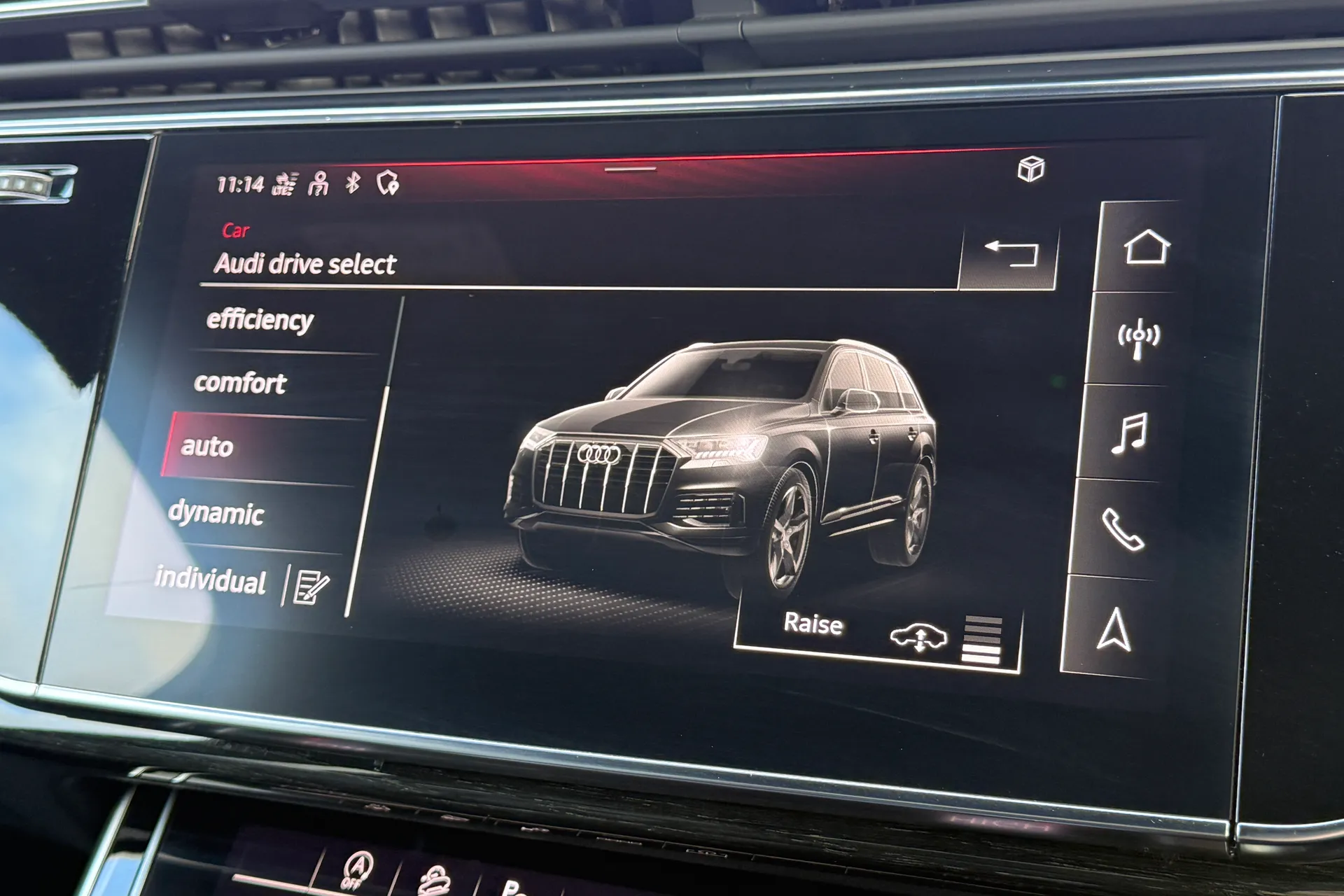 Audi Q7 thumbnail image number 10