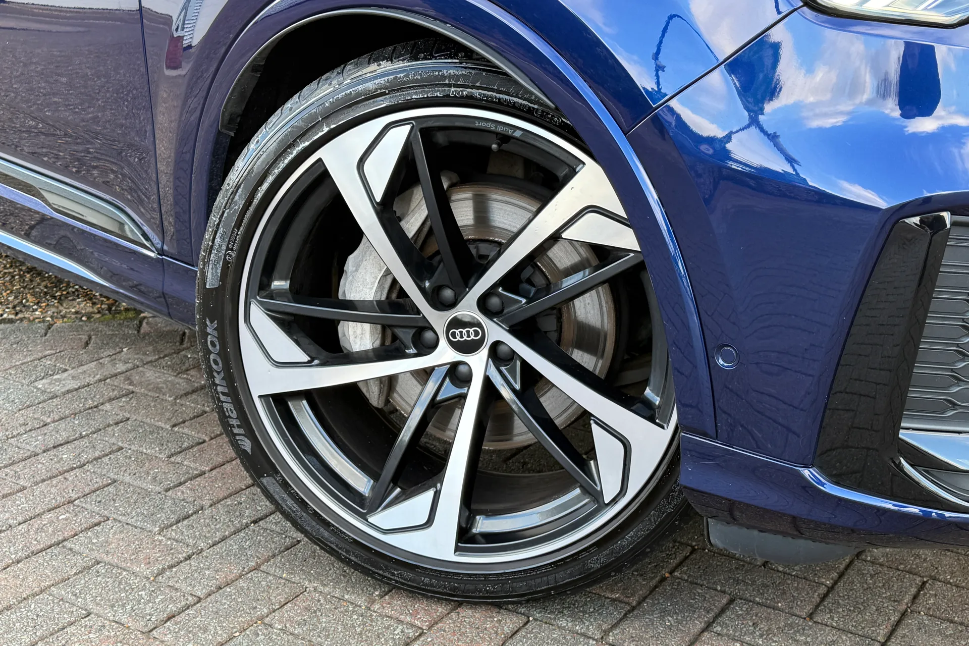 Audi Q7 thumbnail image number 7