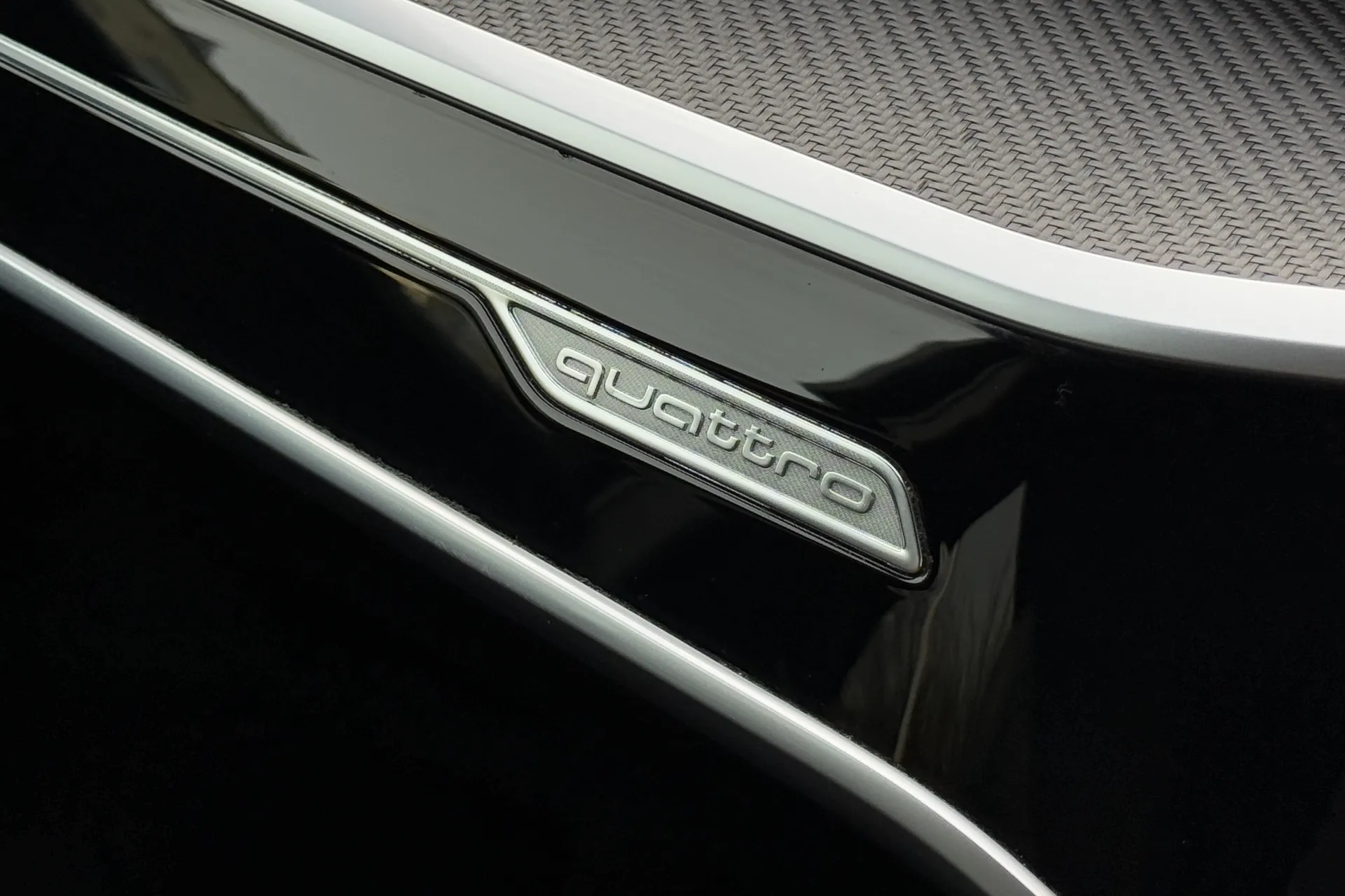 Audi A6 thumbnail image number 25