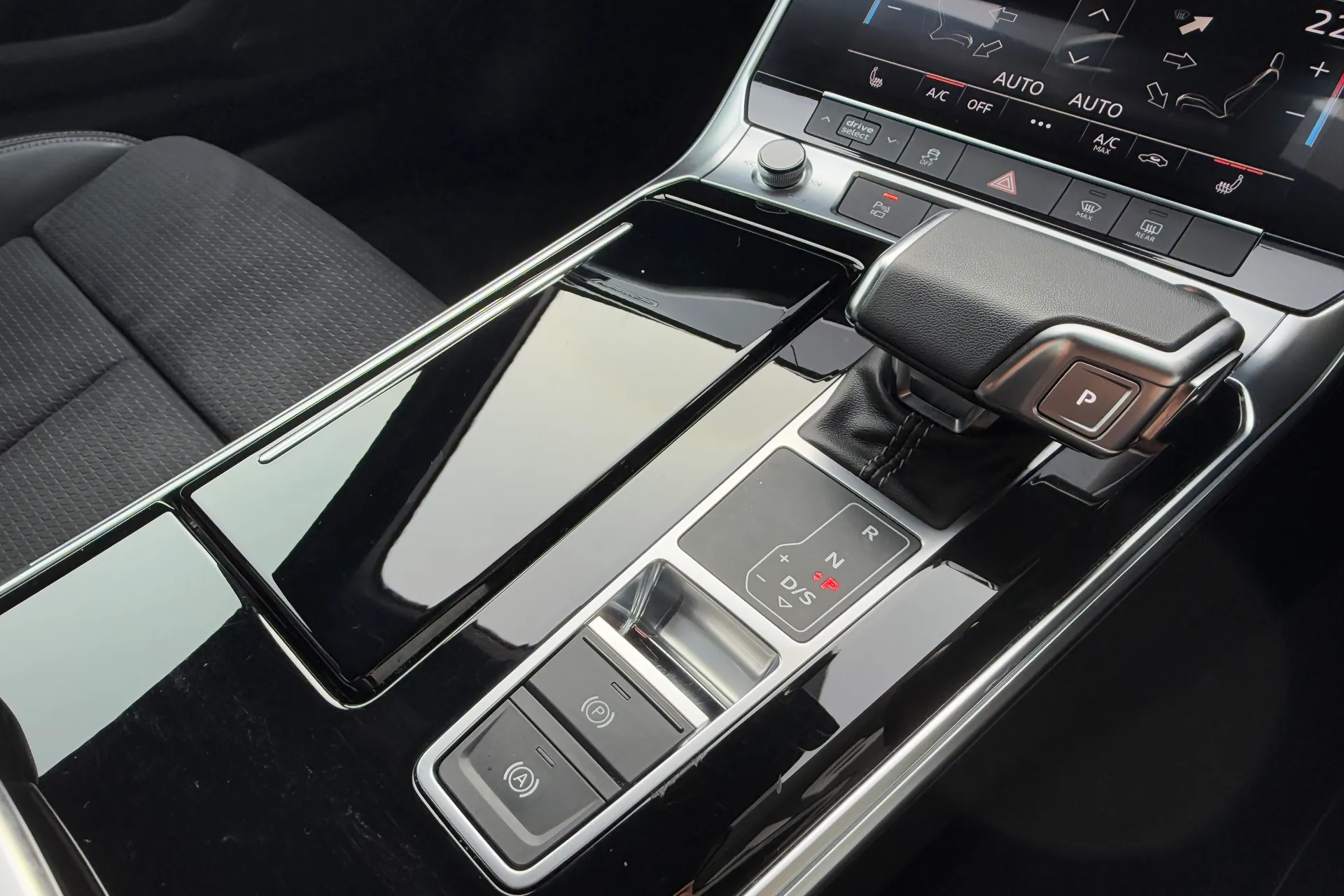 Audi A6 thumbnail image number 27