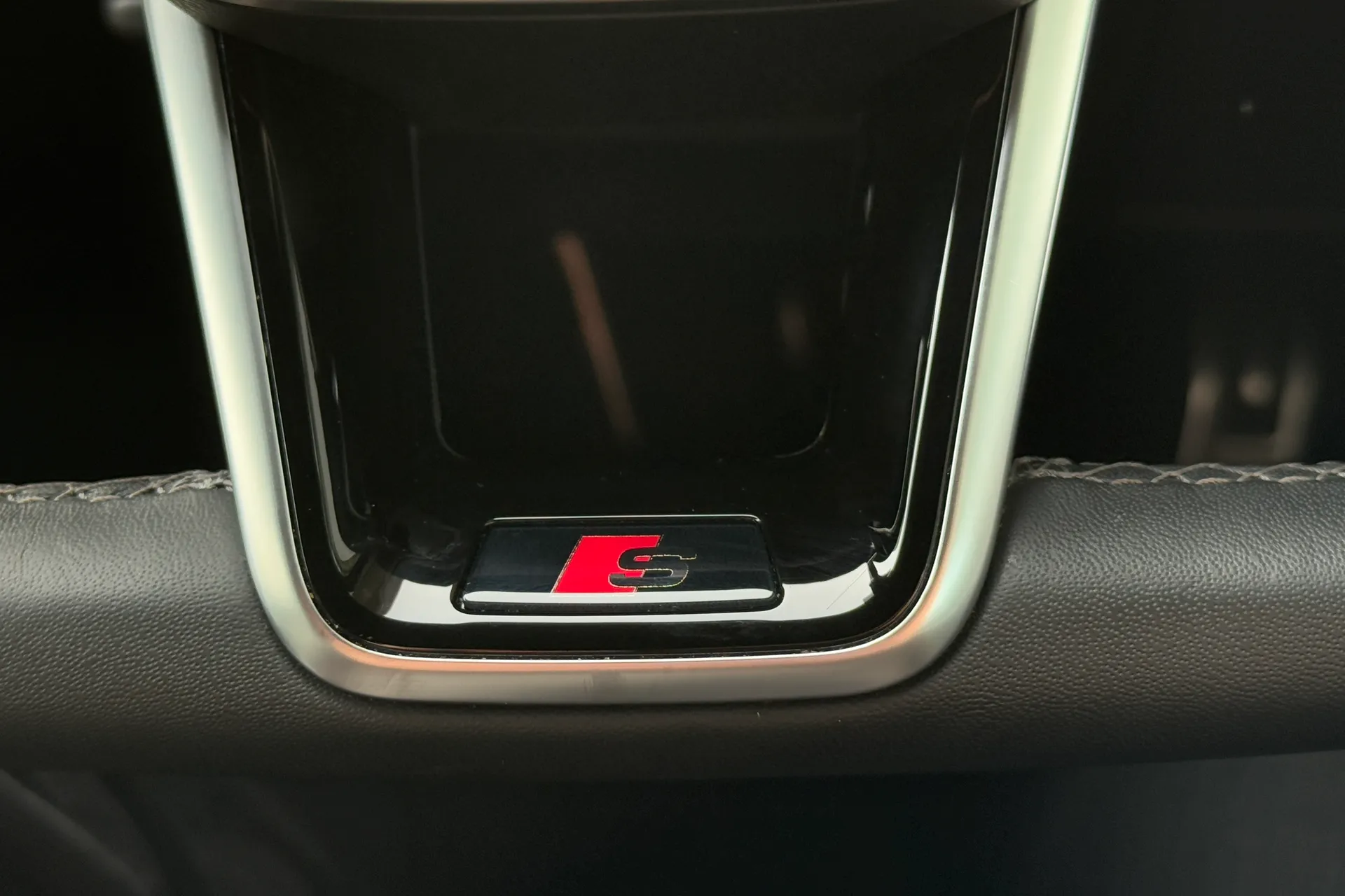 Audi A6 thumbnail image number 16