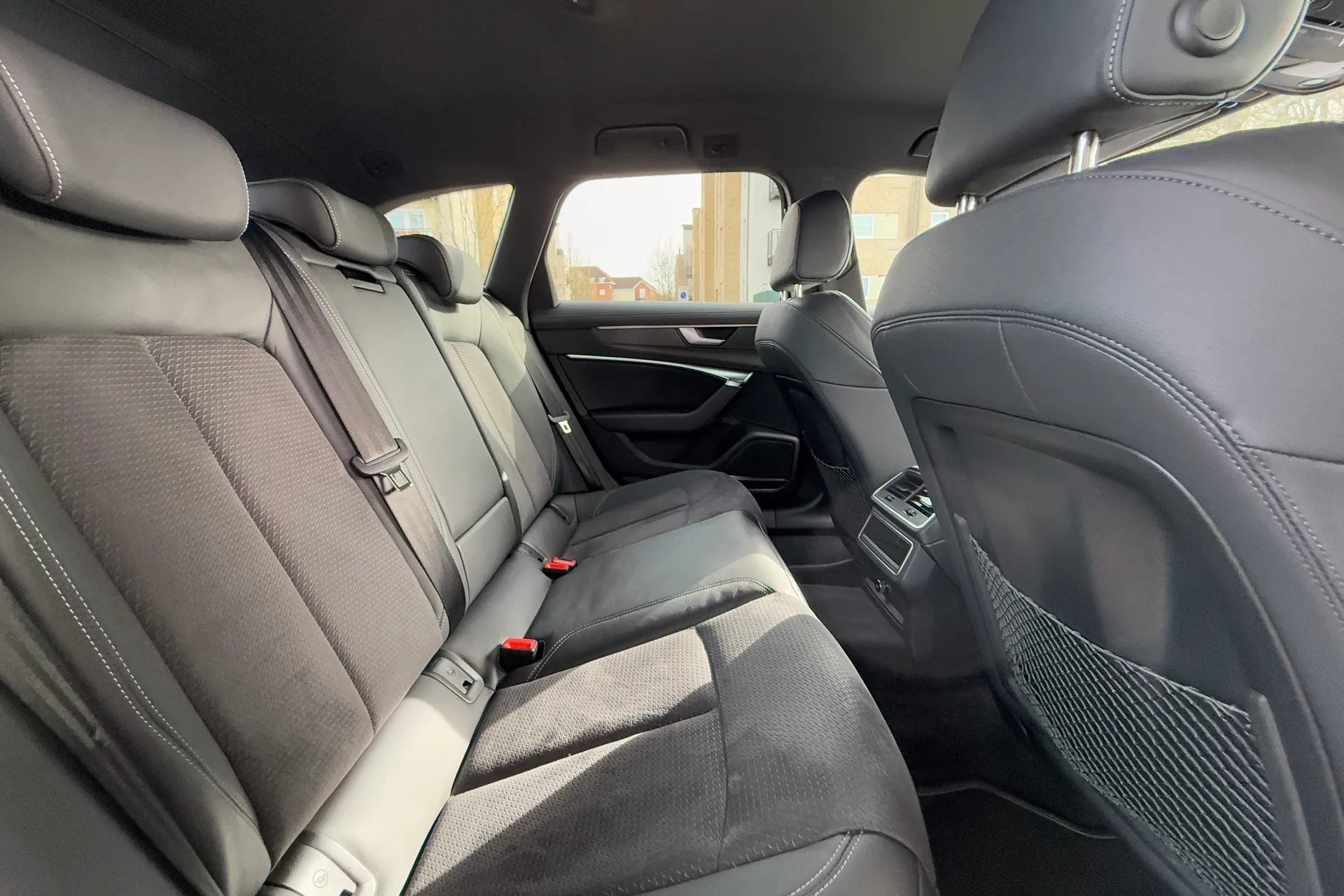 Audi A6 thumbnail image number 39