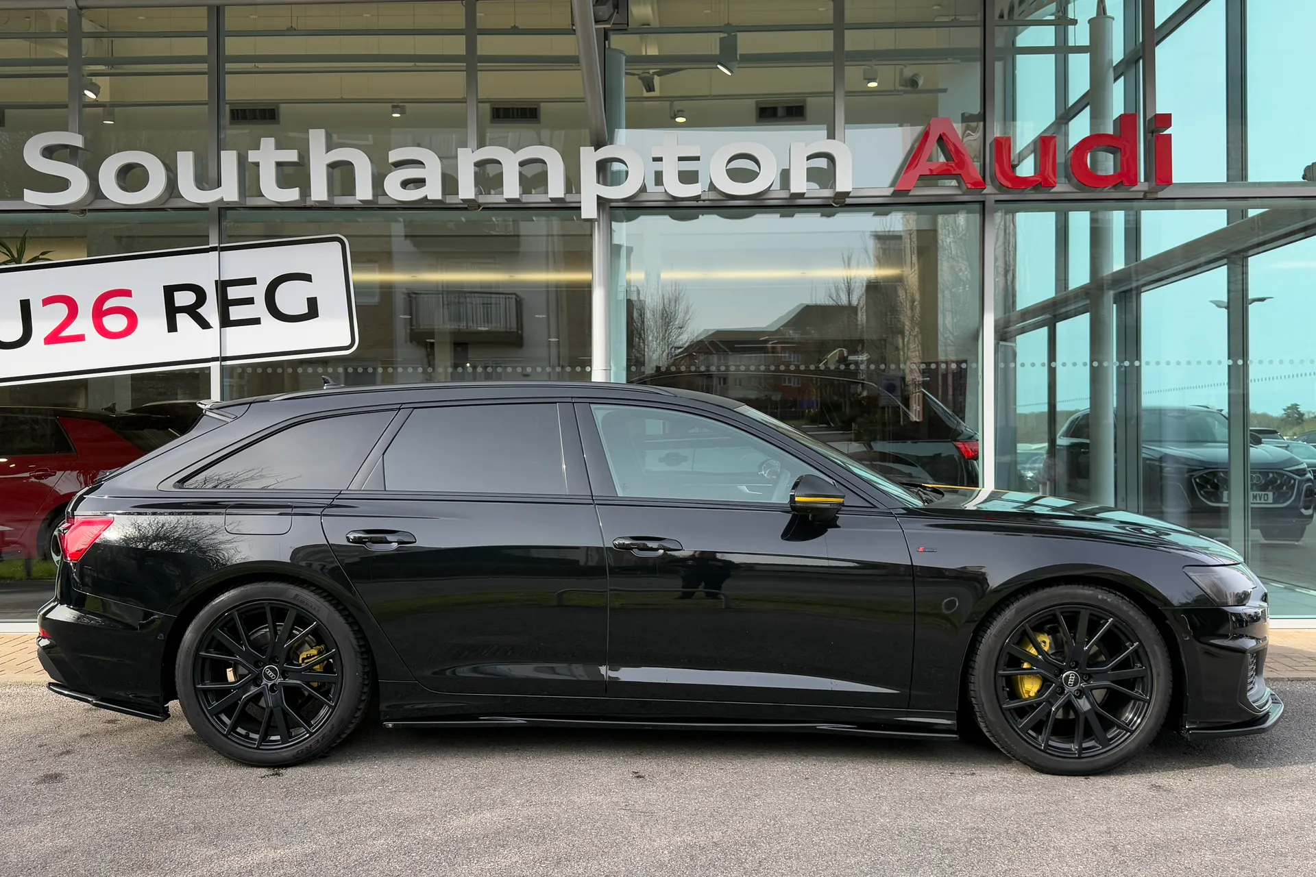 Audi A6 thumbnail image number 2