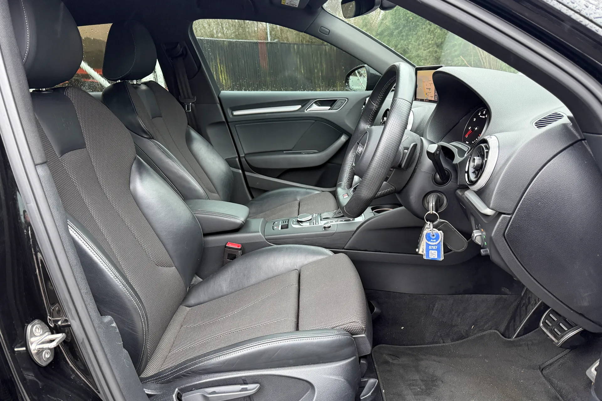 Audi A3 thumbnail image number 11