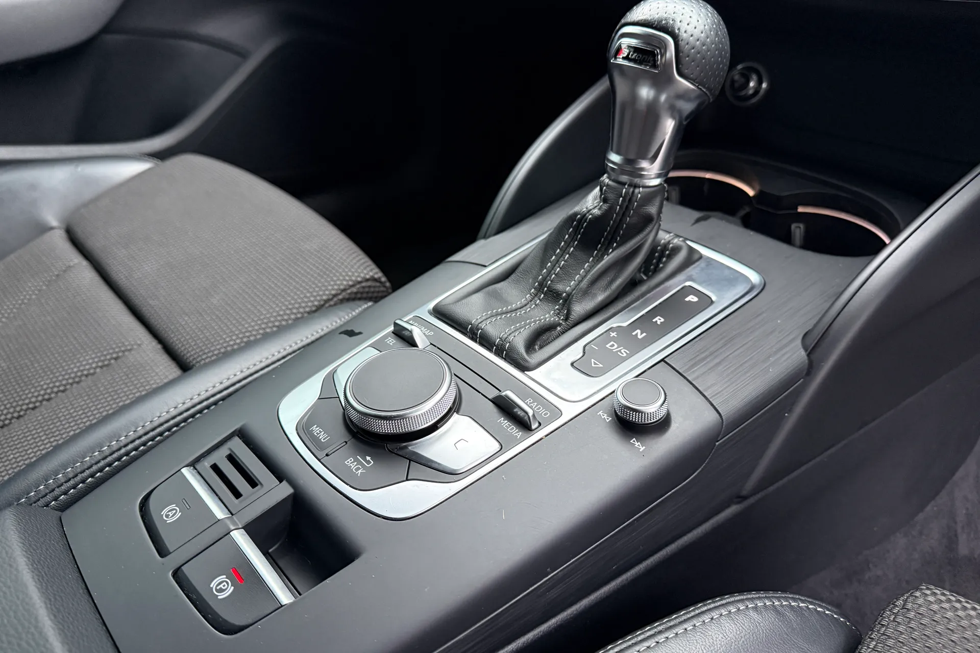 Audi A3 thumbnail image number 41