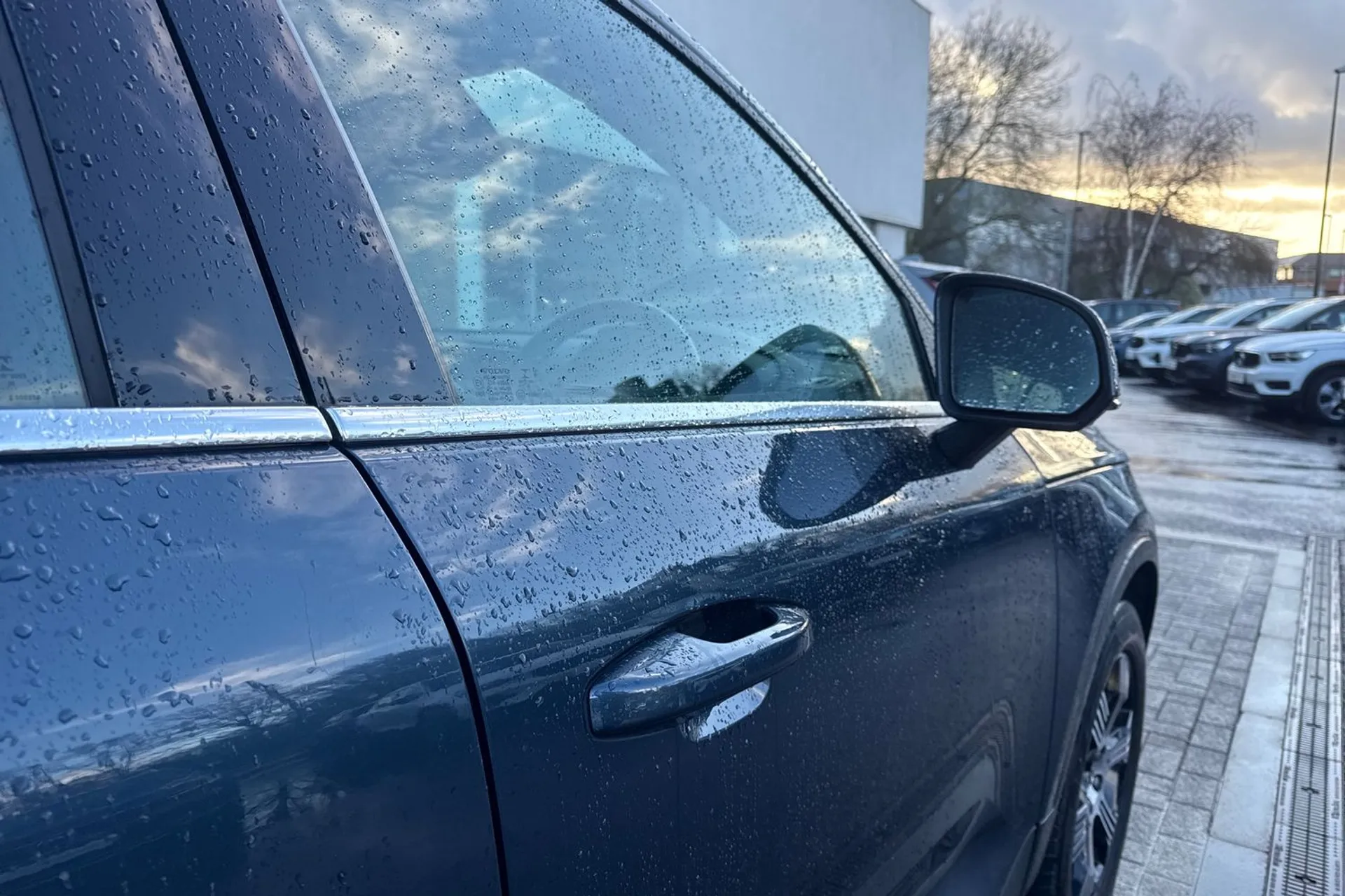 Volvo XC40 thumbnail image number 17