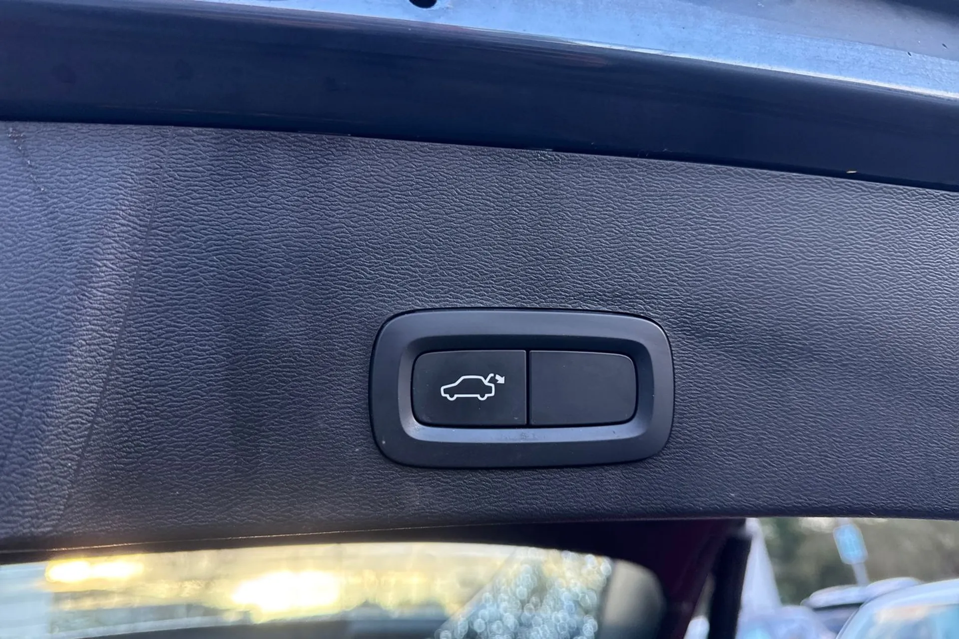 Volvo XC40 thumbnail image number 21