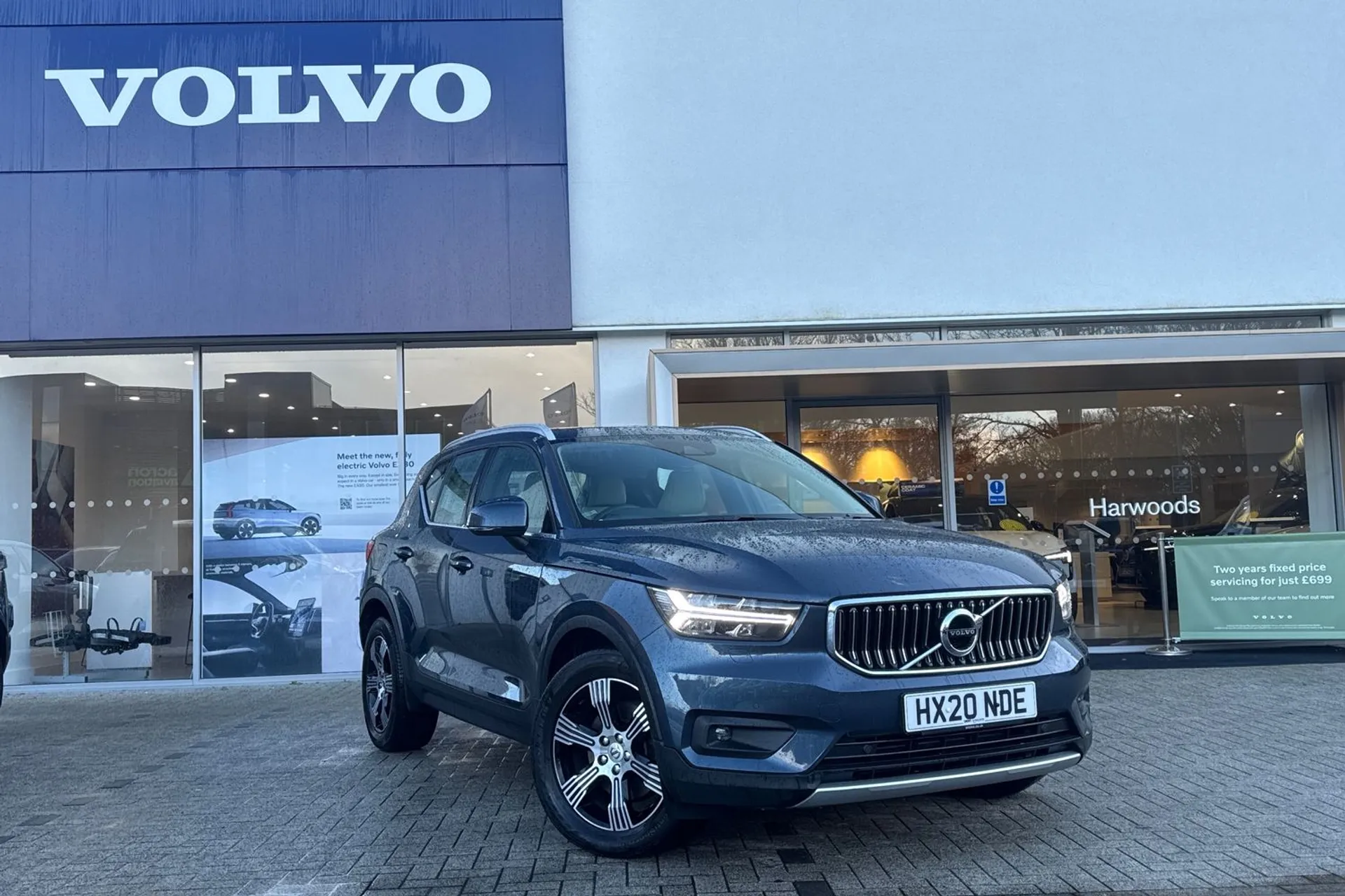 Volvo XC40 focused image