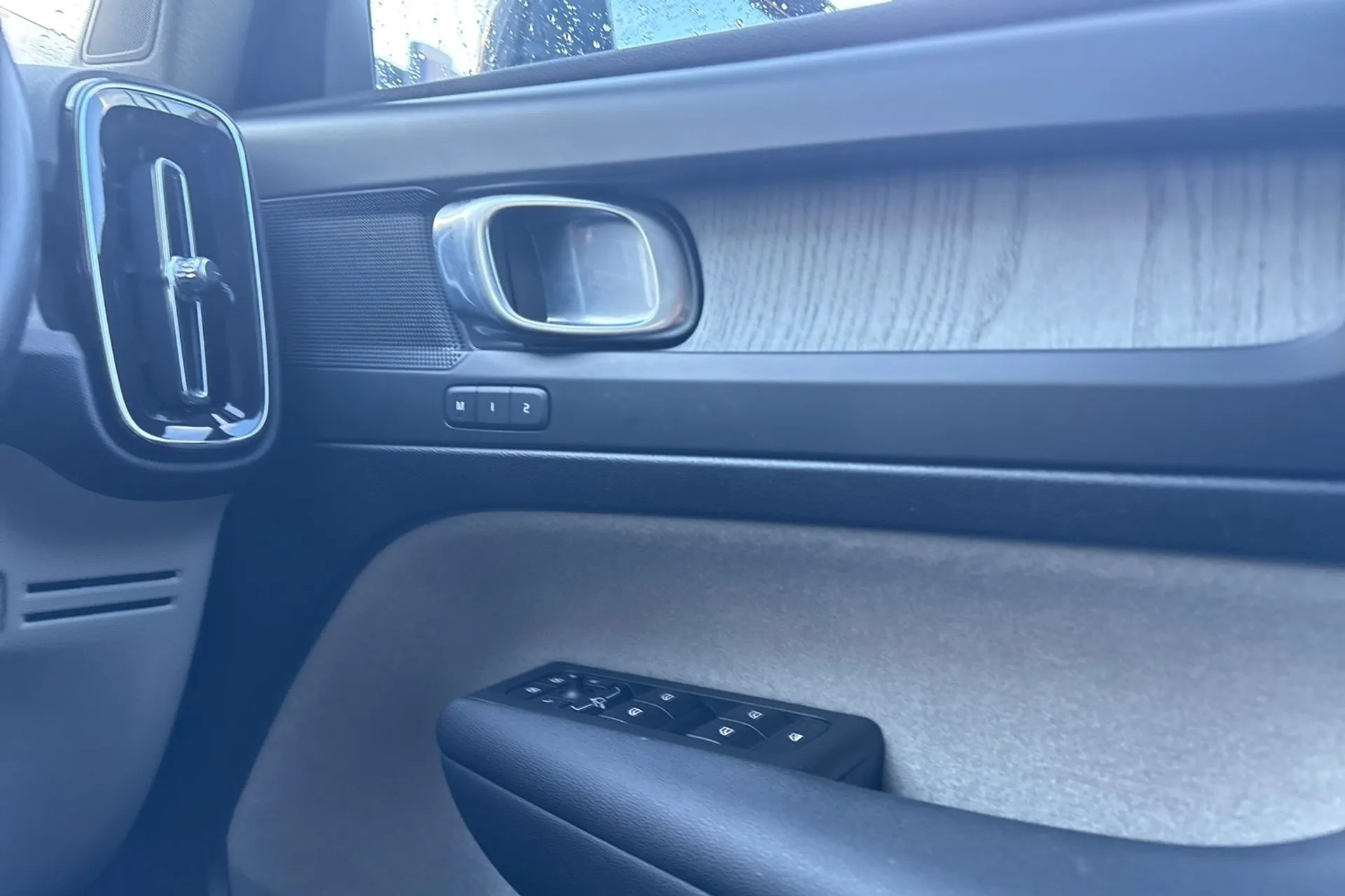 Volvo XC40 thumbnail image number 41