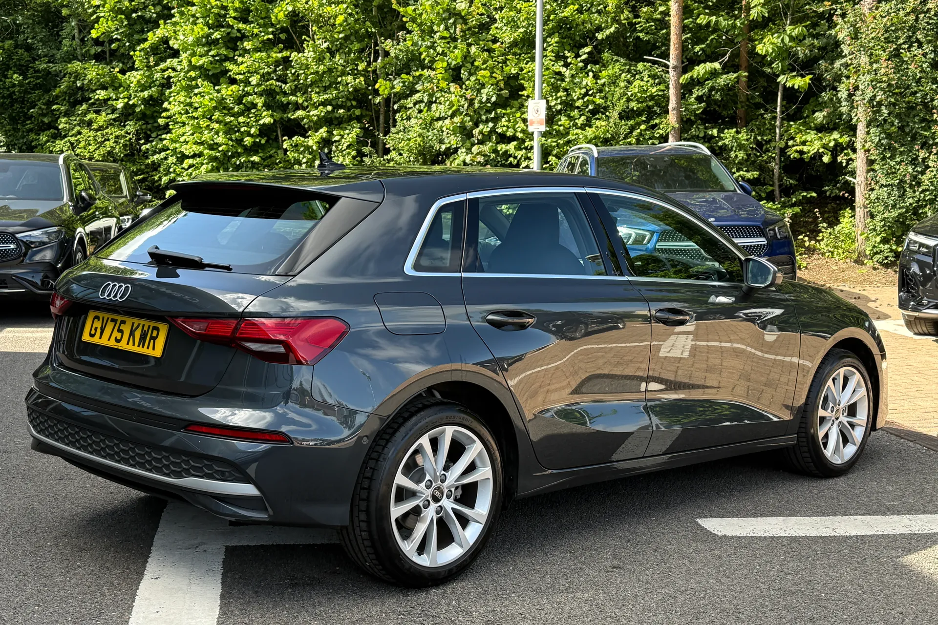 Audi A3 thumbnail image number 32