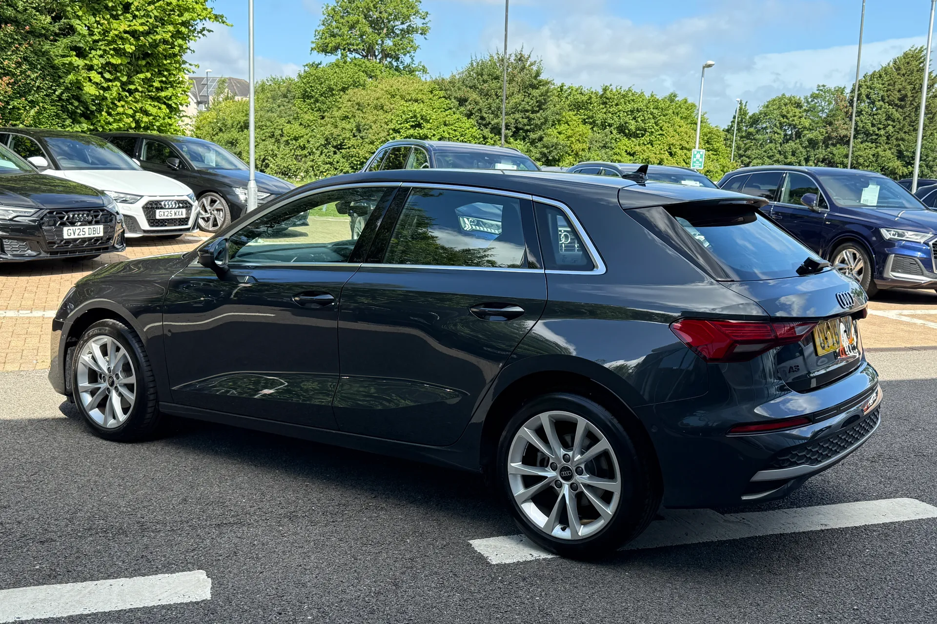 Audi A3 thumbnail image number 38