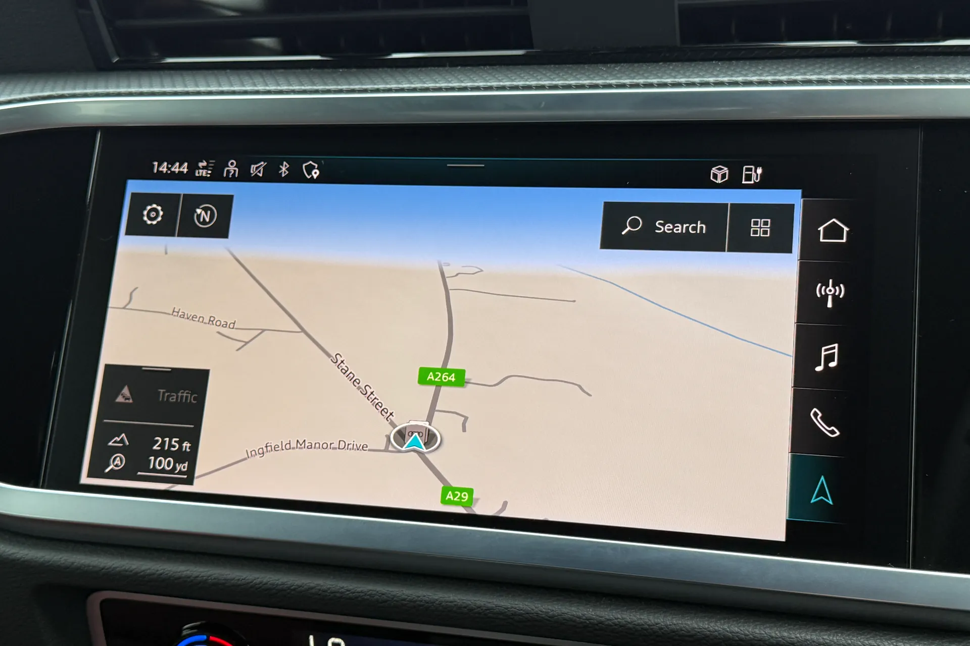 Audi Q3 thumbnail image number 5