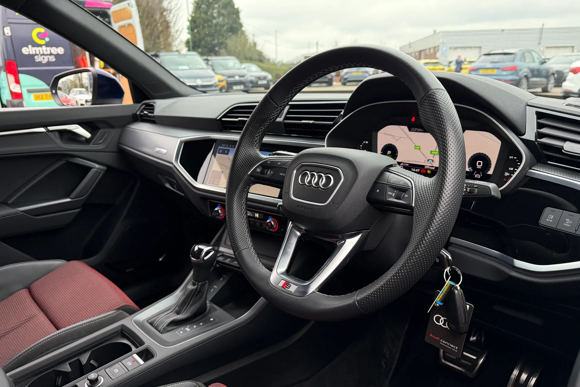 Audi Q3 thumbnail image number 26