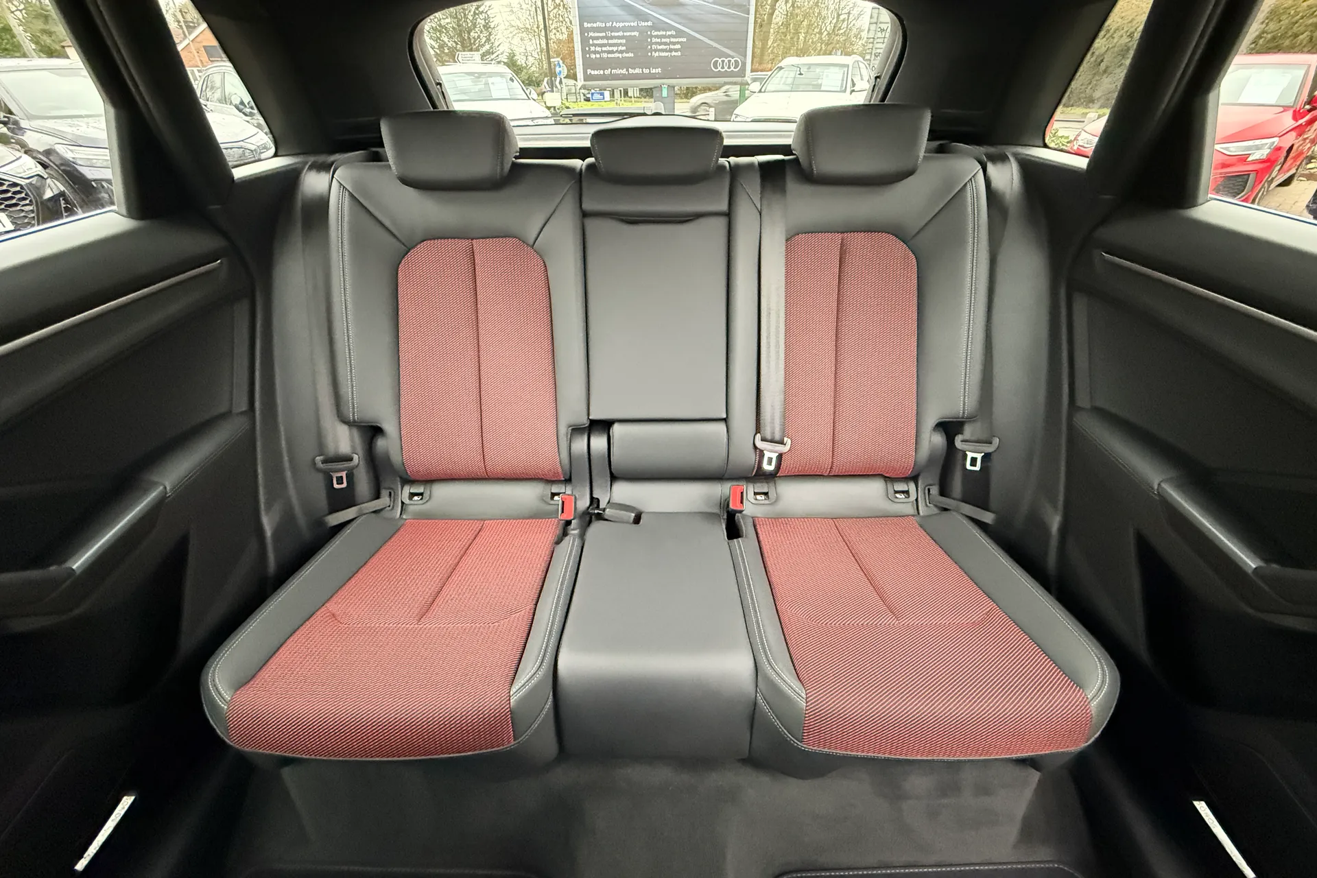 Audi Q3 thumbnail image number 37