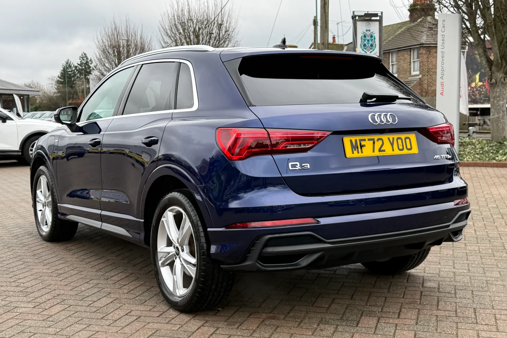 Audi Q3 thumbnail image number 32