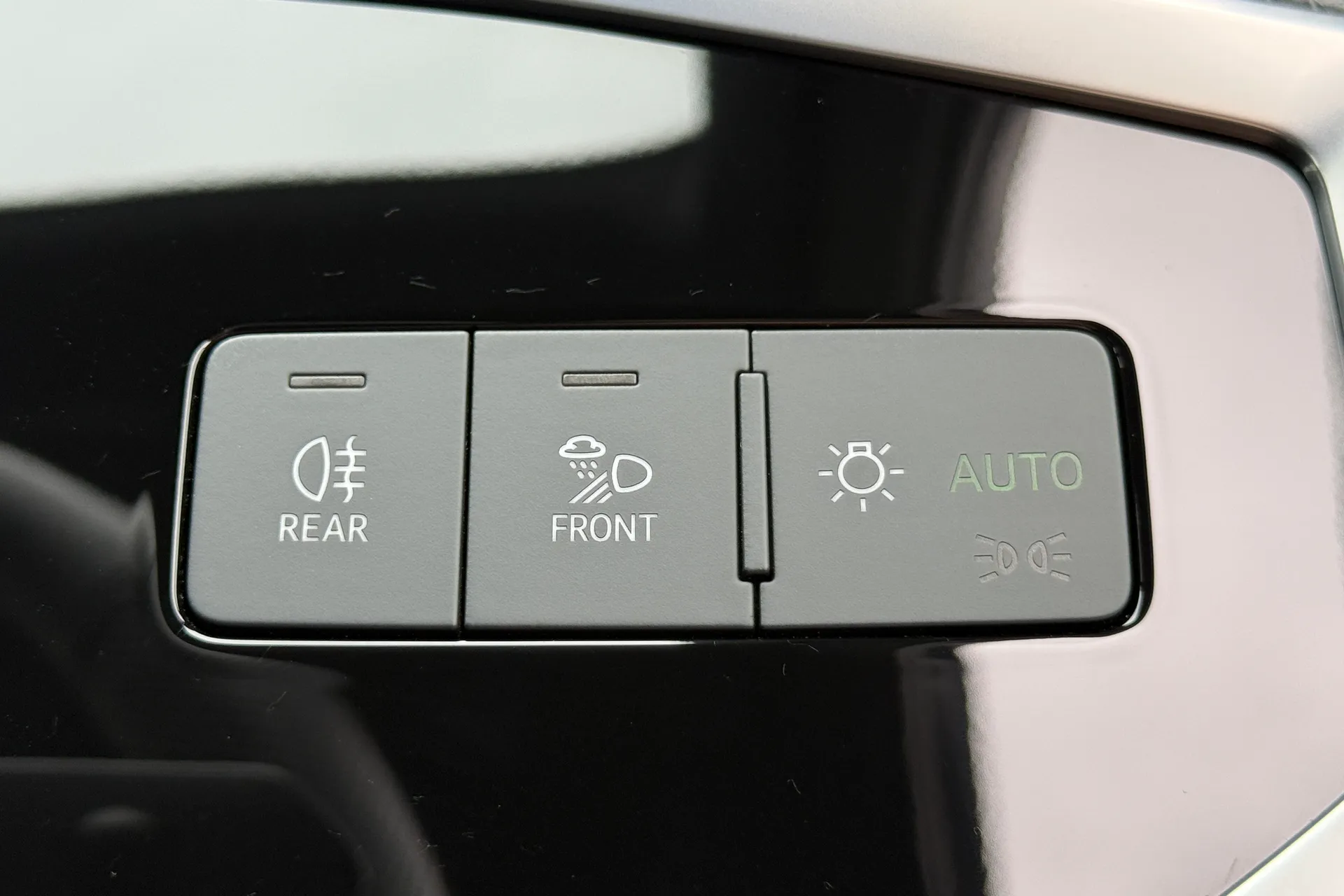 Audi Q3 thumbnail image number 21