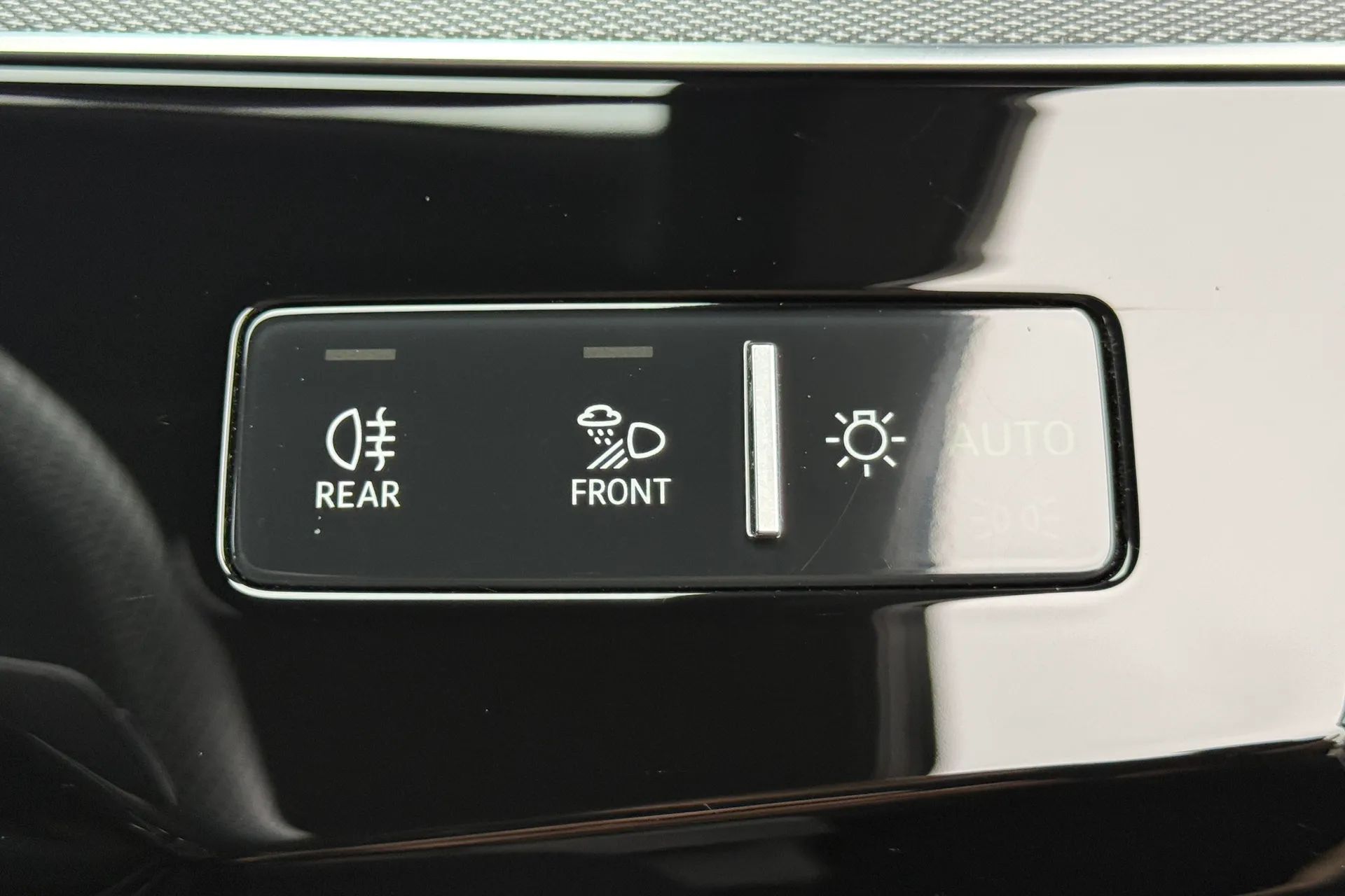 Audi Q8 thumbnail image number 24