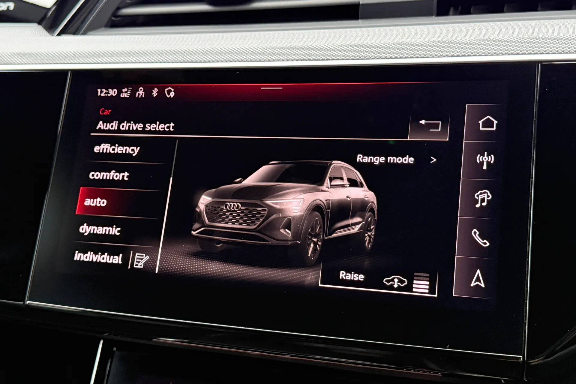 Audi Q8 thumbnail image number 9