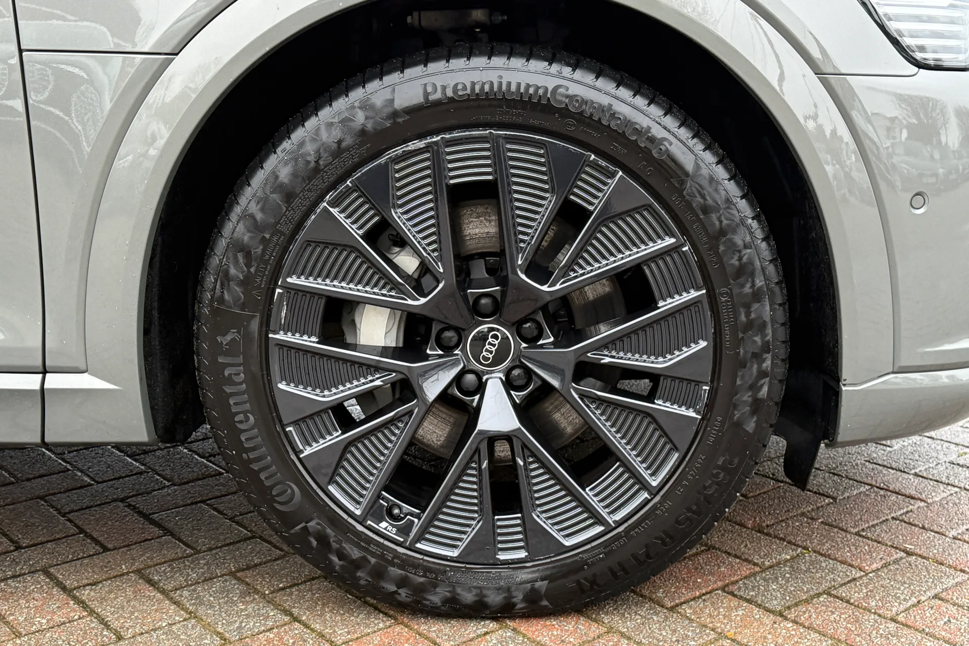 Audi Q8 thumbnail image number 49