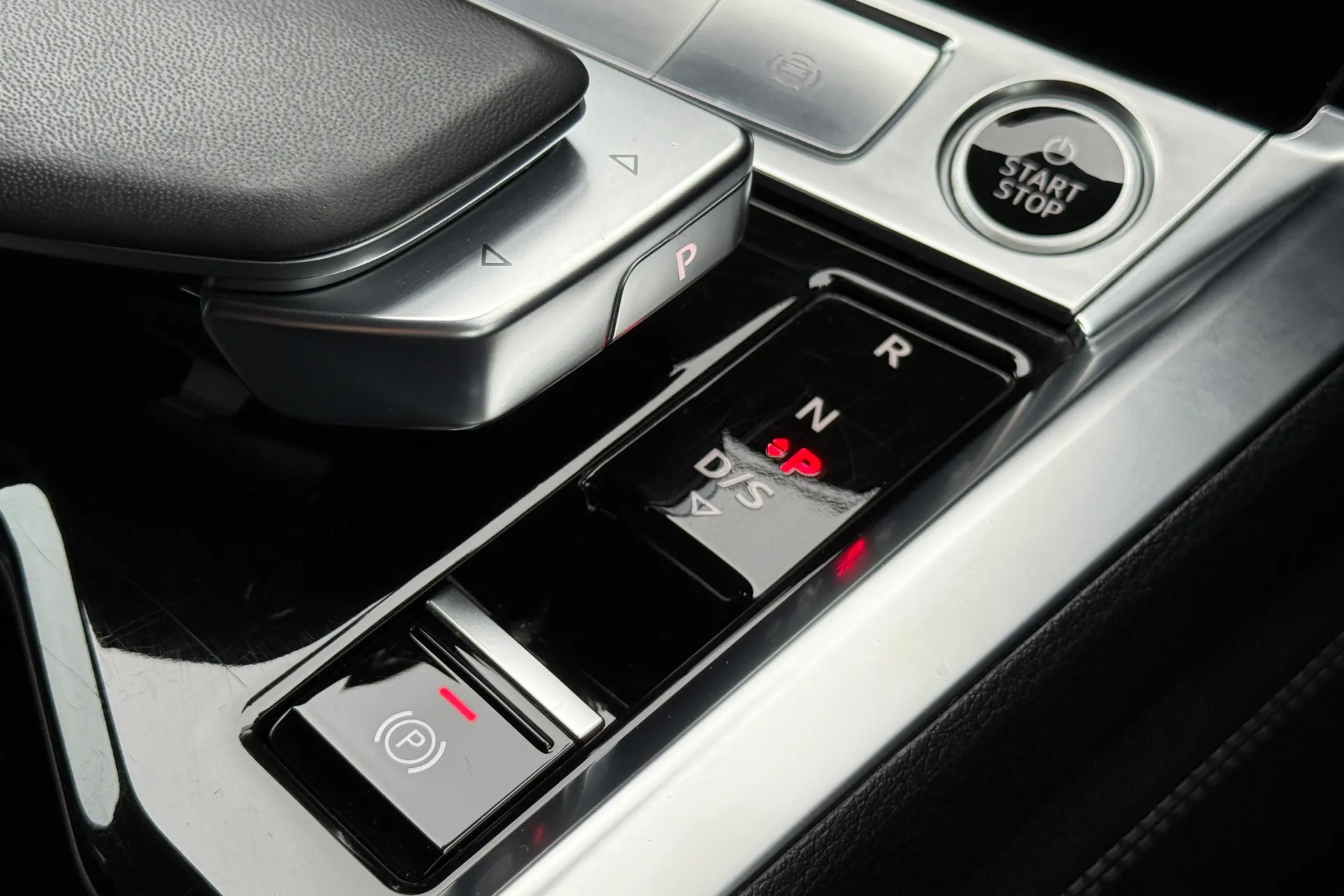 Audi Q8 thumbnail image number 41