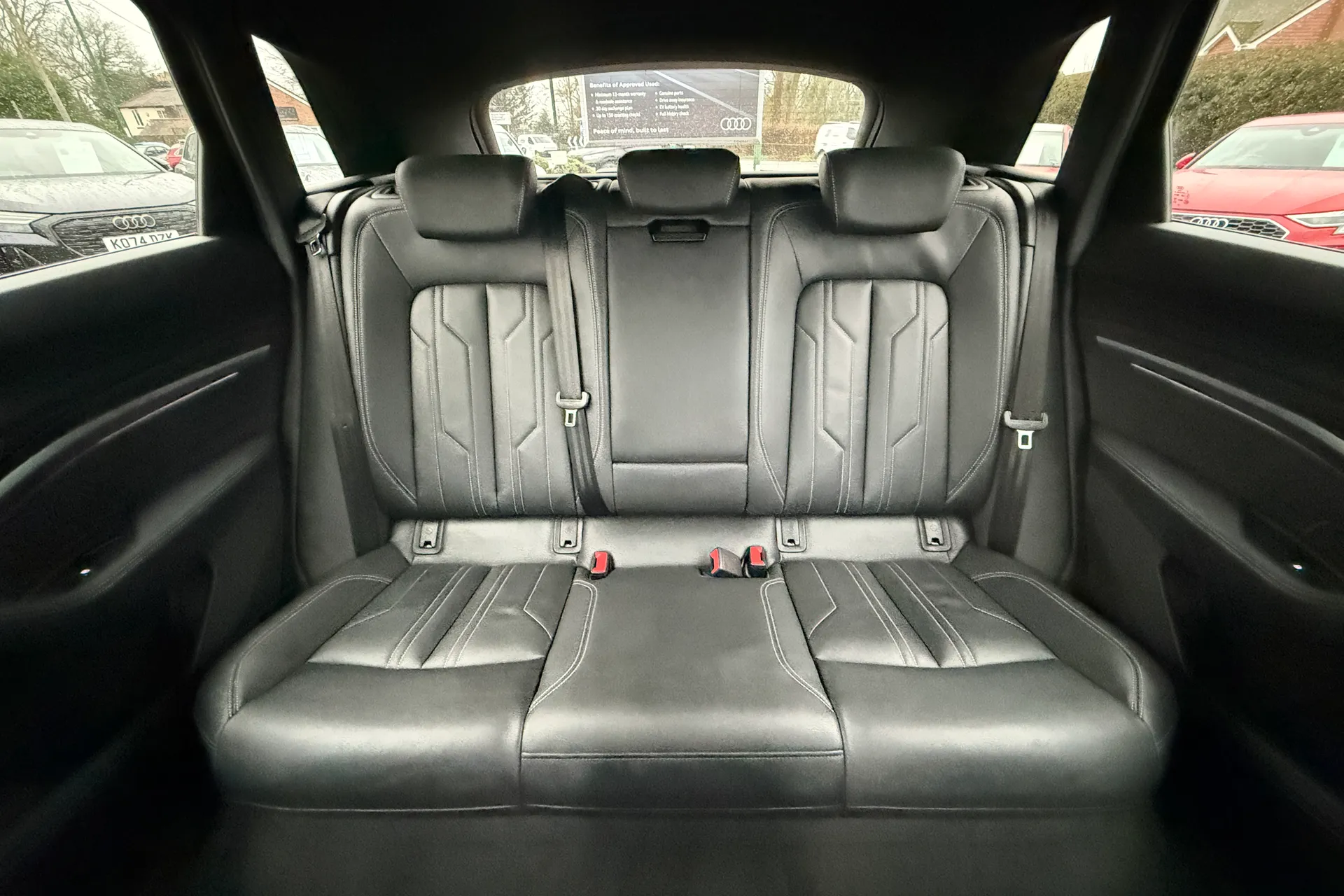 Audi Q8 thumbnail image number 38