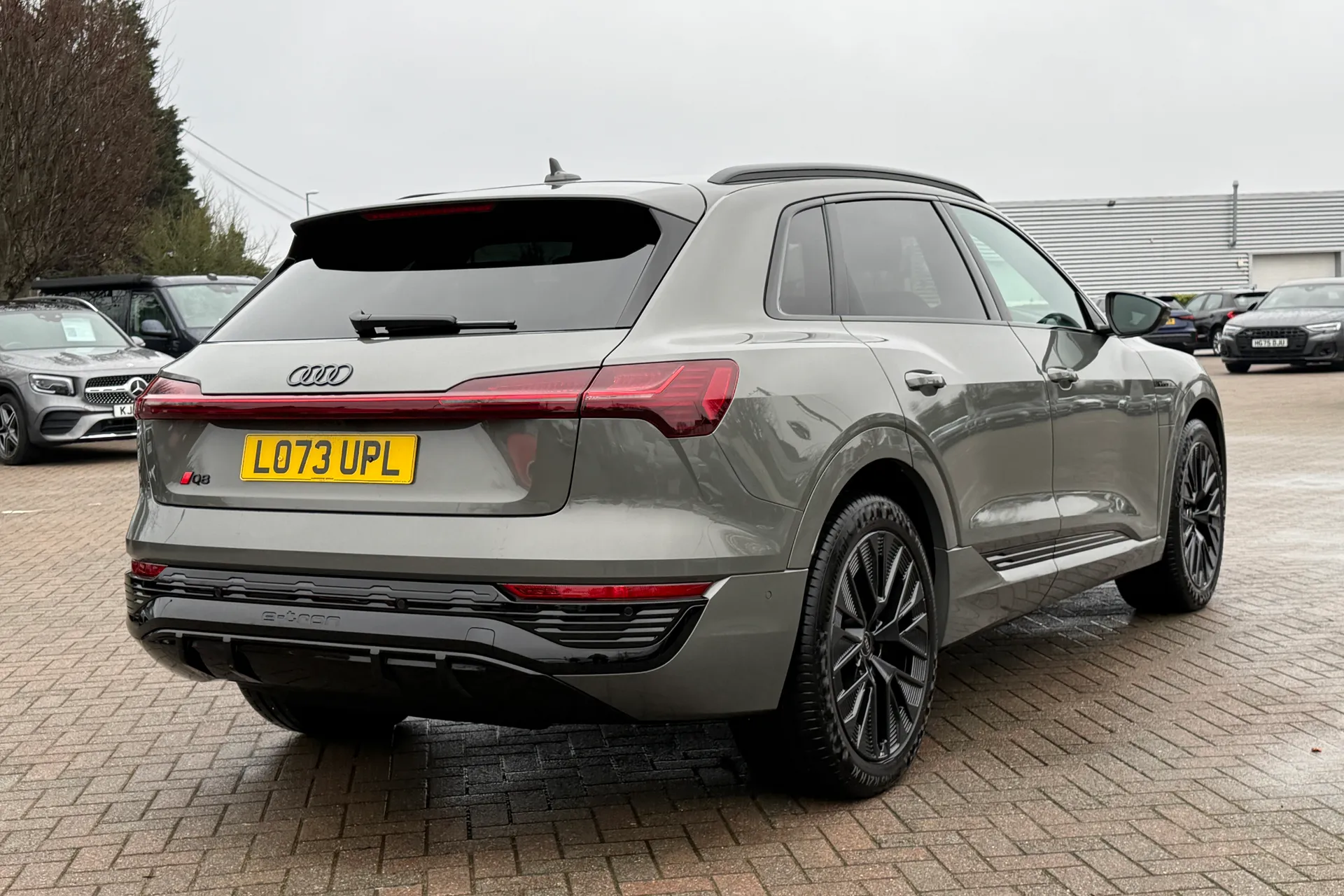 Audi Q8 thumbnail image number 32