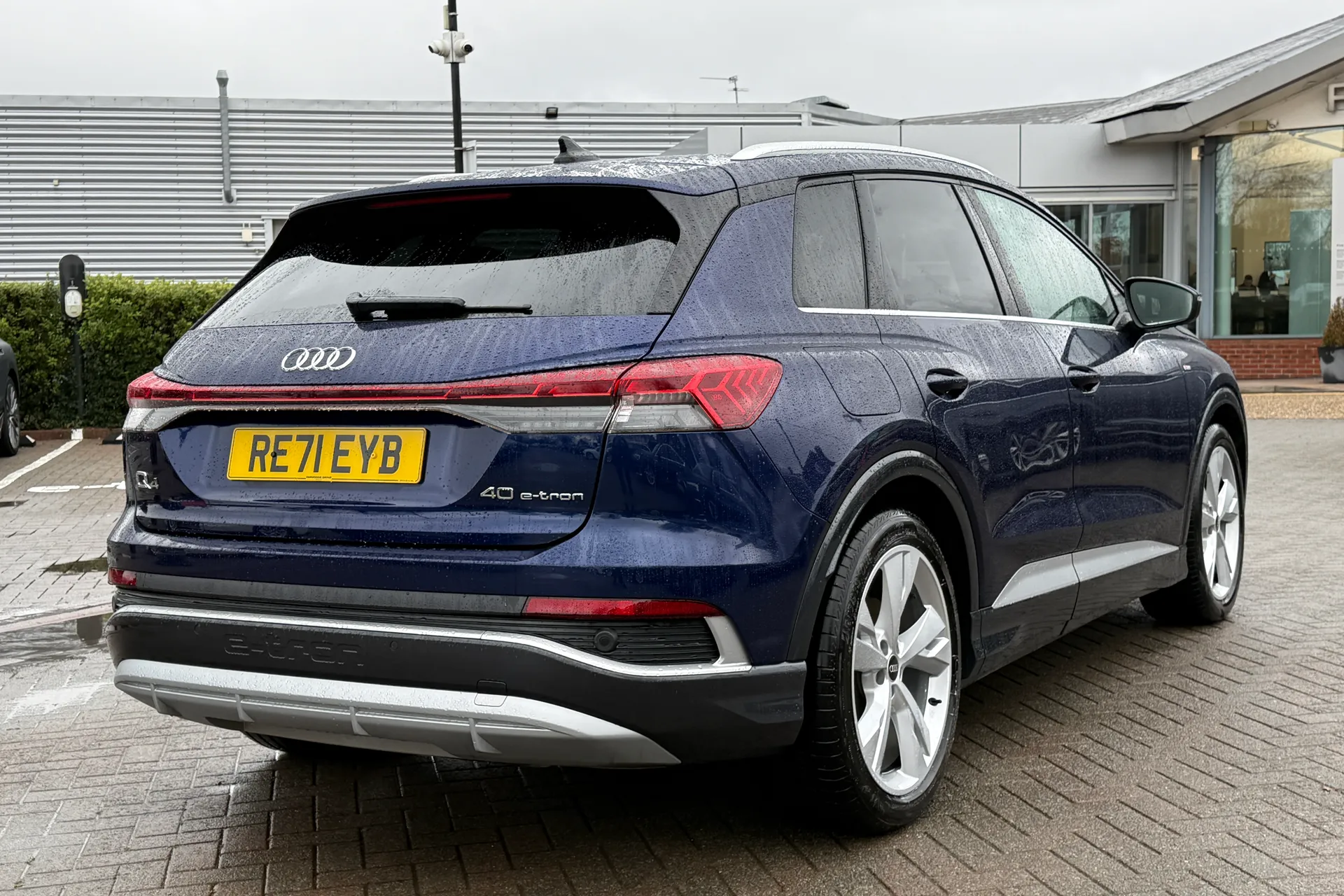 Audi Q4 thumbnail image number 29