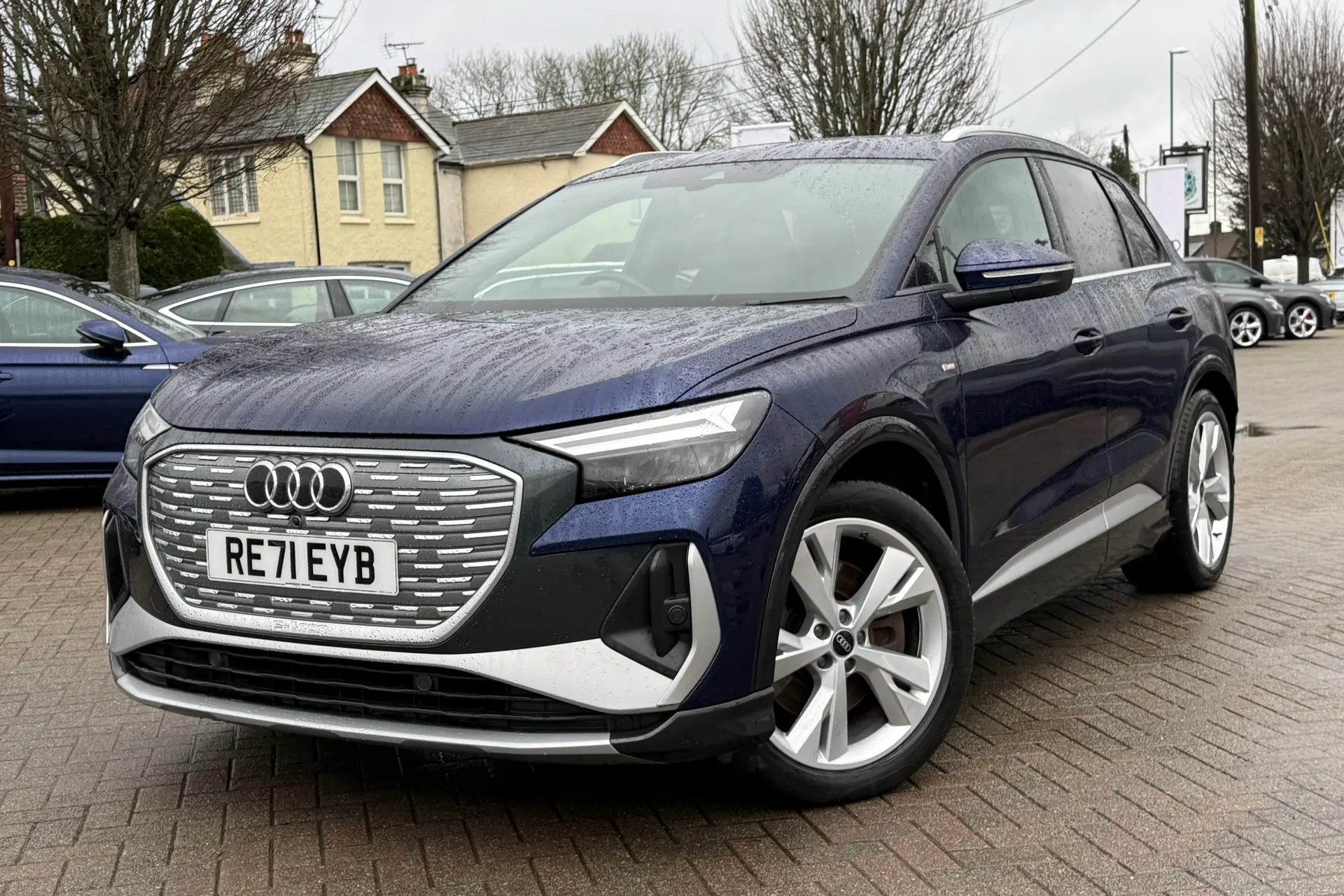 Audi Q4 thumbnail image number 23