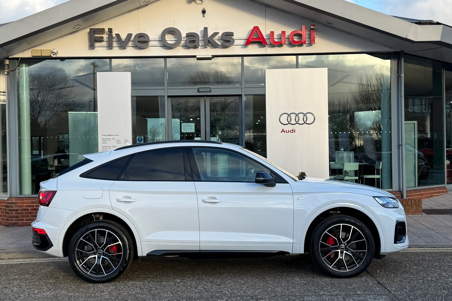 Audi Q5 thumbnail image number 2