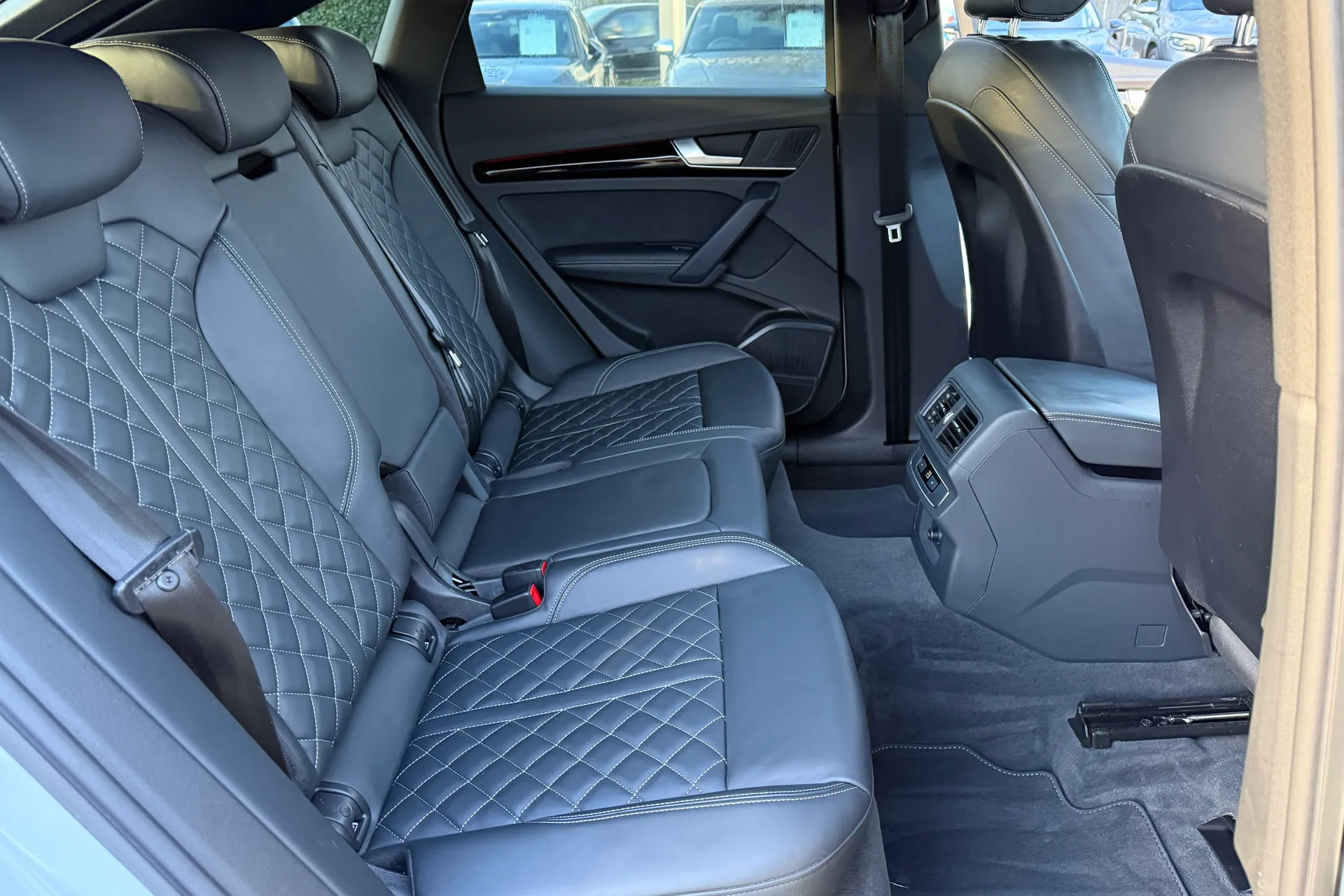 Audi Q5 thumbnail image number 45